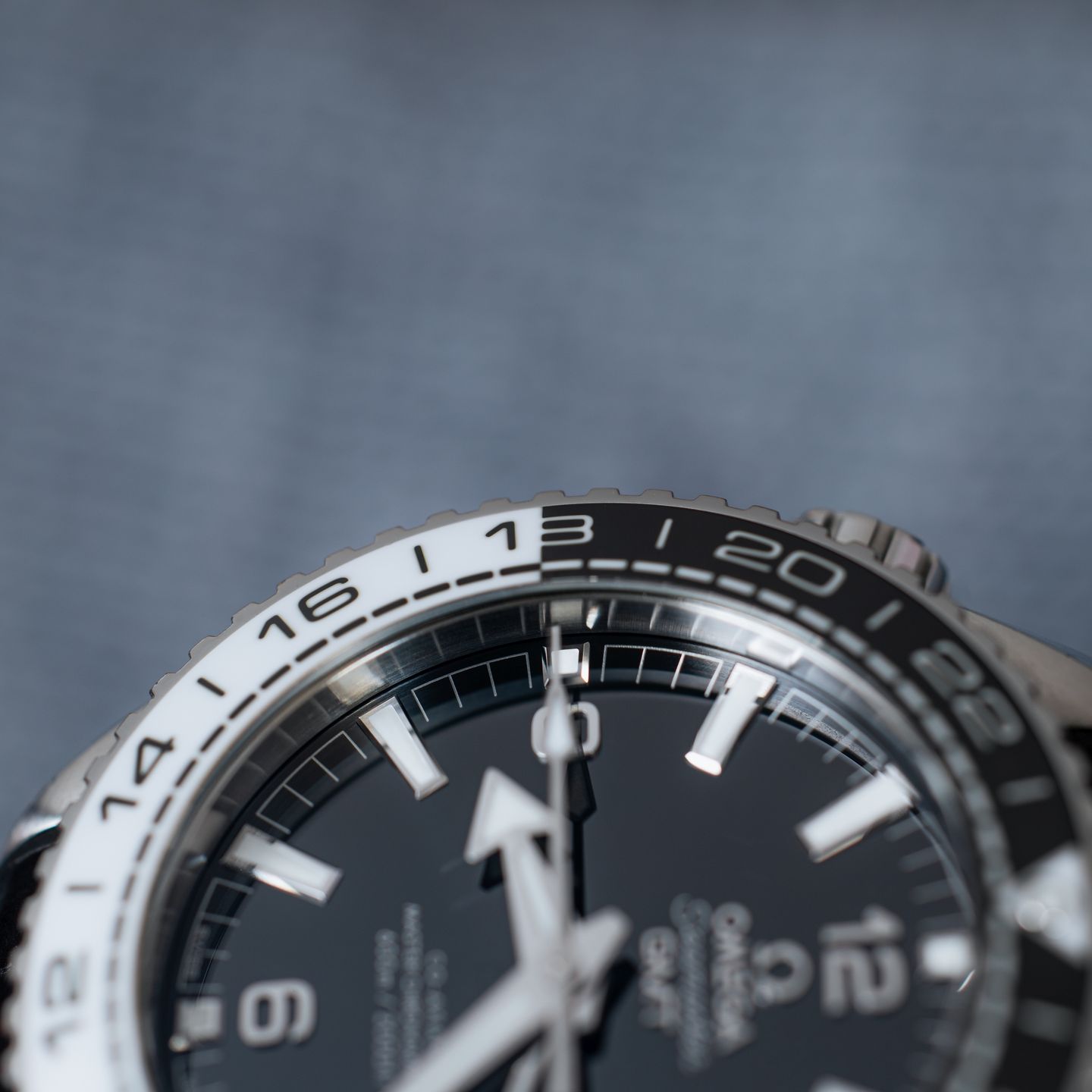 Omega Seamaster Planet Ocean 215.33.44.22.01.001 - (5/5)