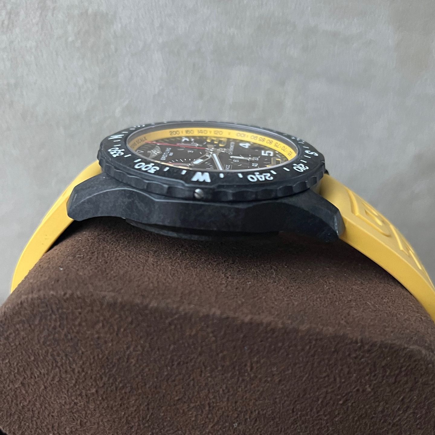 Breitling Endurance Pro X82310A41B1S1 - (4/8)