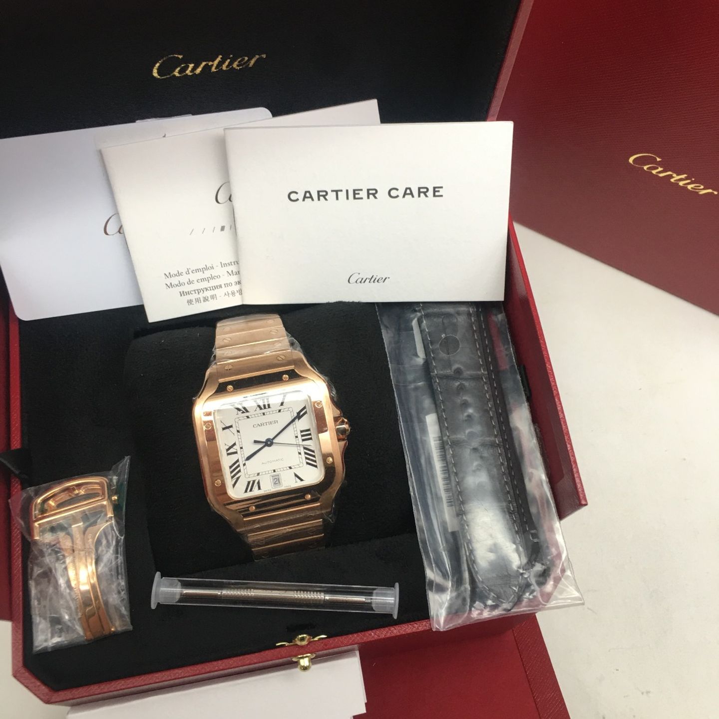 Cartier Santos WGSA0018 (2025) - Zilver wijzerplaat 40mm Roségoud (3/6)