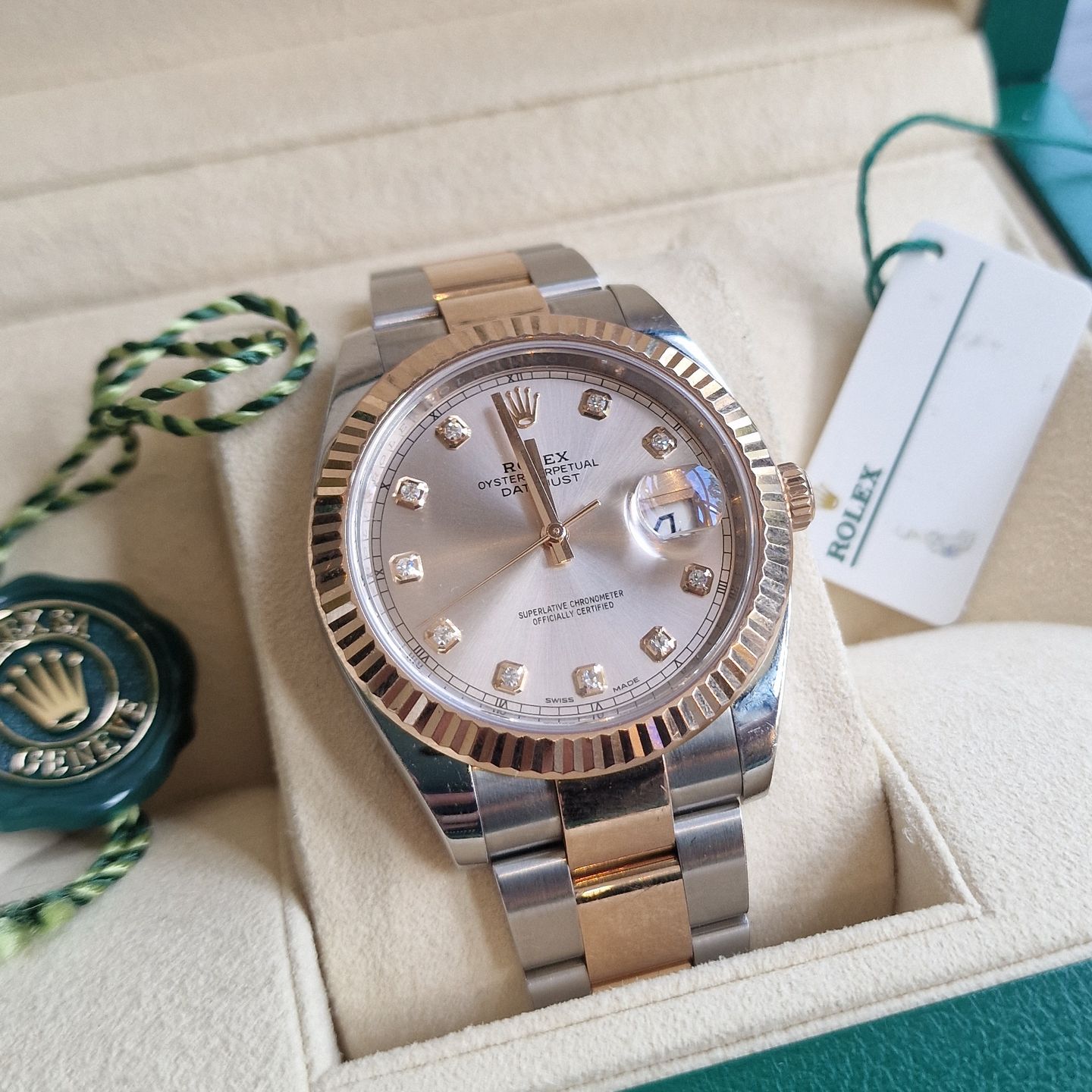 Rolex Datejust 41 126331 (2017) - Roze wijzerplaat 41mm Staal (1/7)