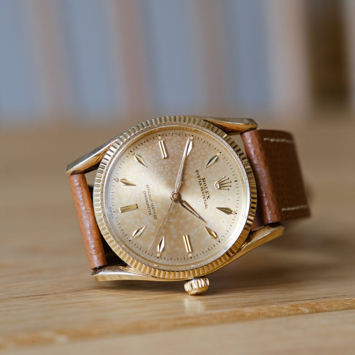 Rolex Oyster Perpetual 6593 (1956) - Champagne dial 33 mm Yellow Gold case (5/6)