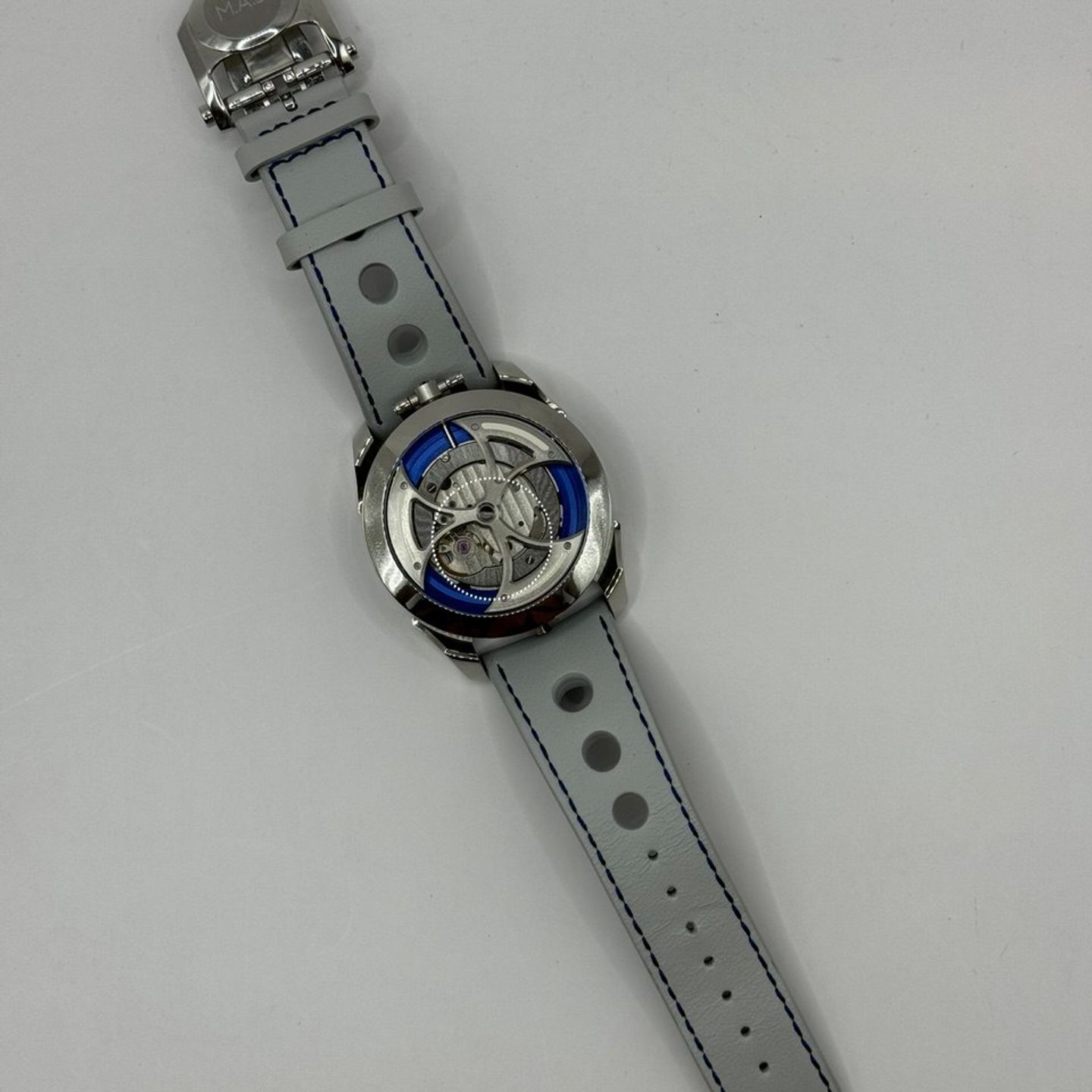 Mb&f M.A.D. Editions M.A.D.1 (2021) - Transparent dial 42 mm Steel case (2/8)