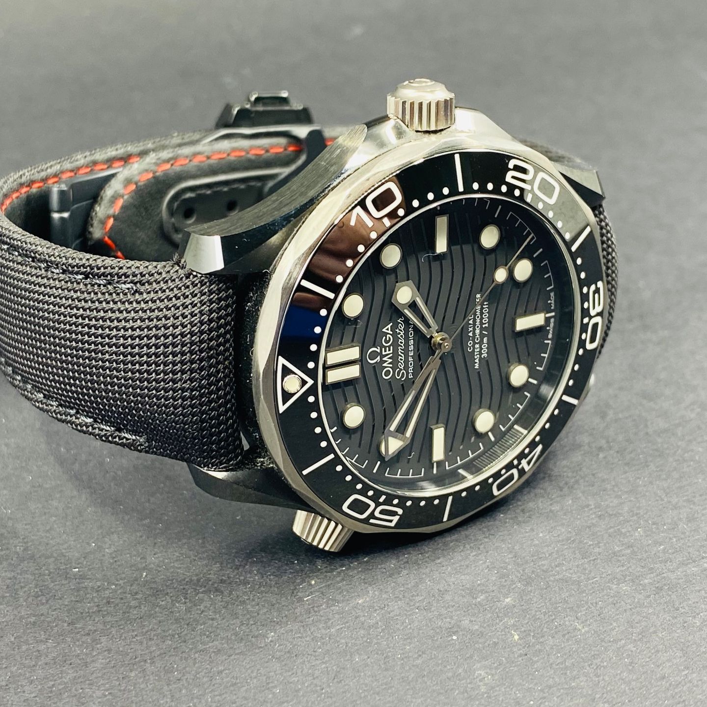 Omega Seamaster Diver 300 M 210.92.44.20.01.001 - (3/8)