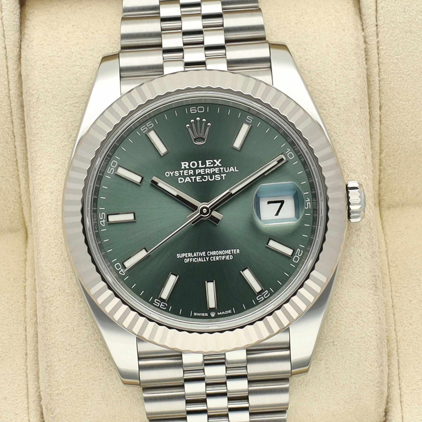 Rolex Datejust 41 126334 (2025) - Green dial 41 mm Steel case (1/8)