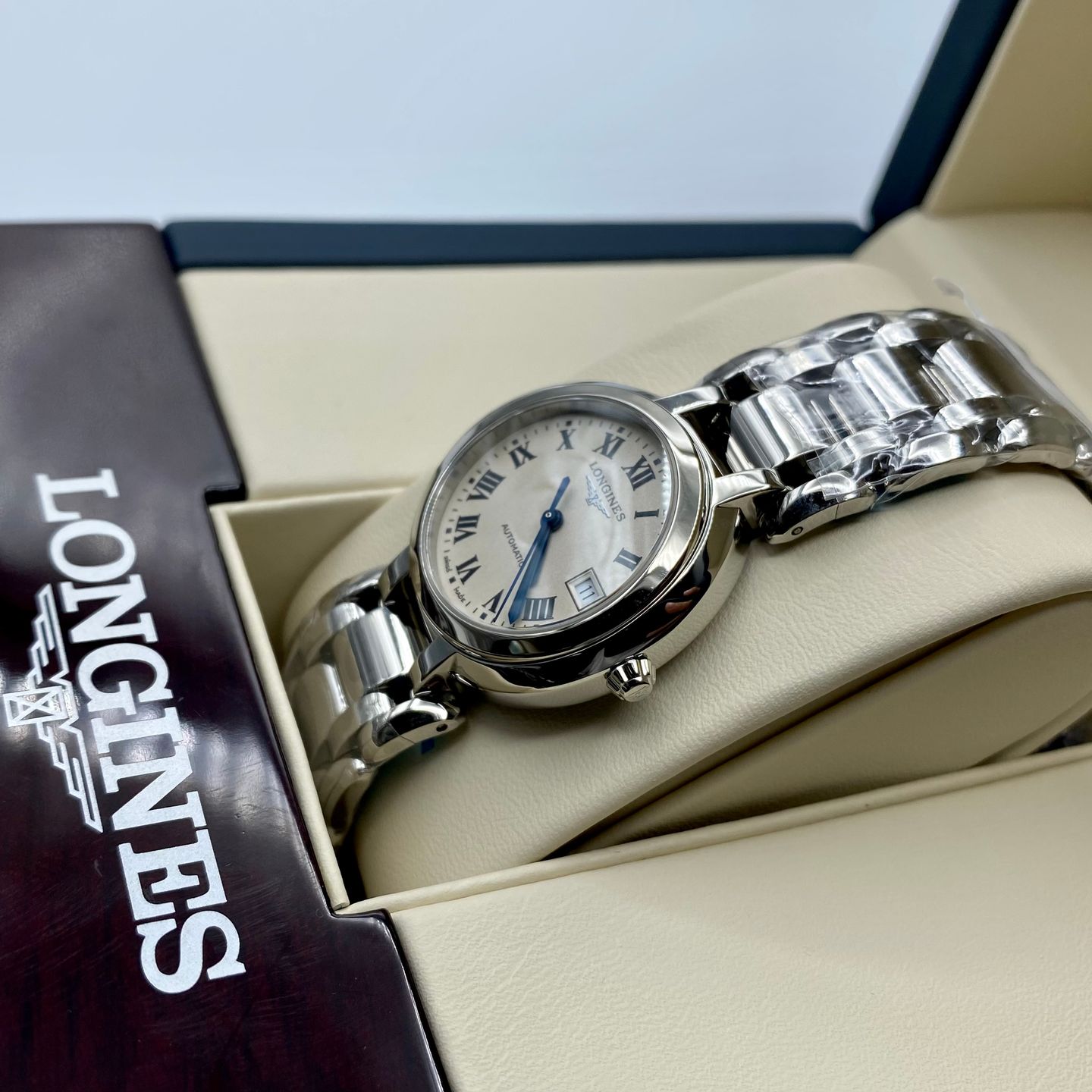 Longines PrimaLuna L8.113.4.71.6 (2024) - Silver dial 30 mm Steel case (5/8)