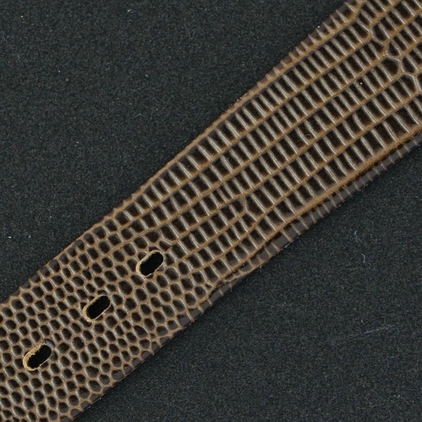 Omega Genève 136.0104 - (6/8)