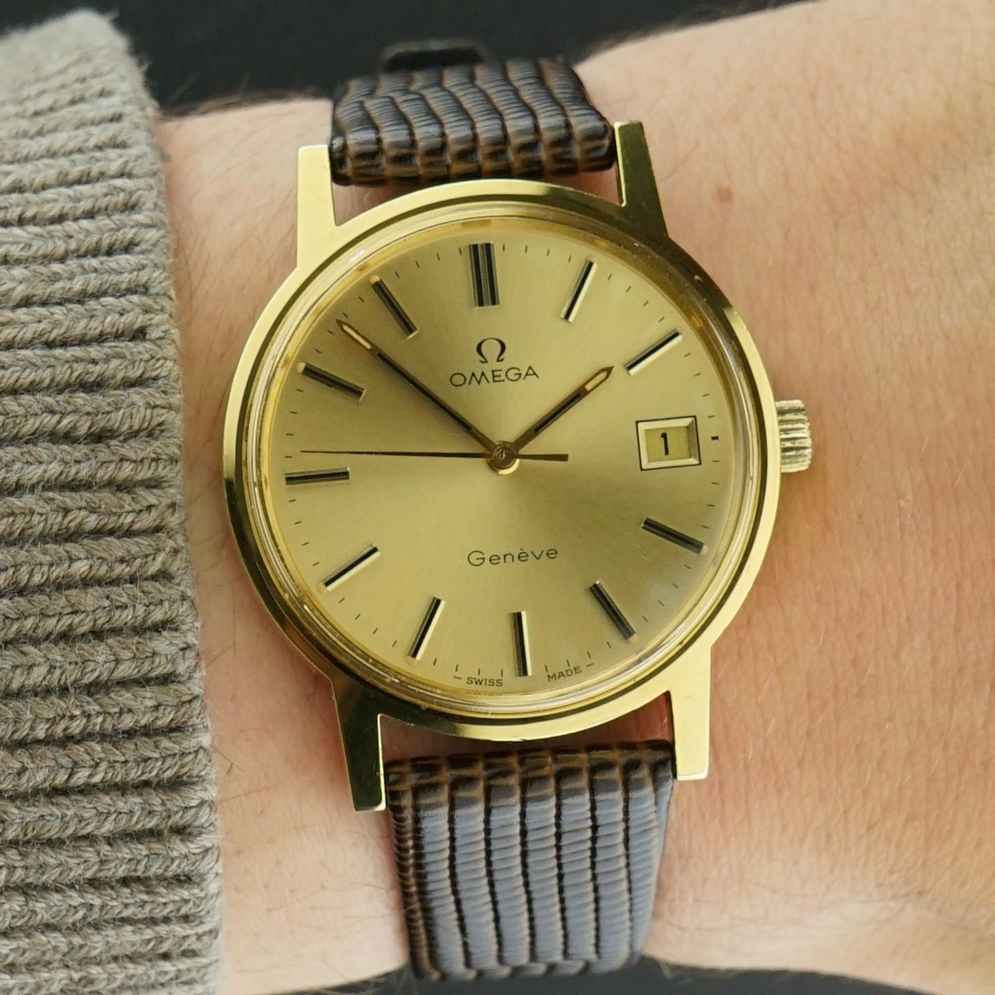 Omega Genève 136.0104 - (2/8)