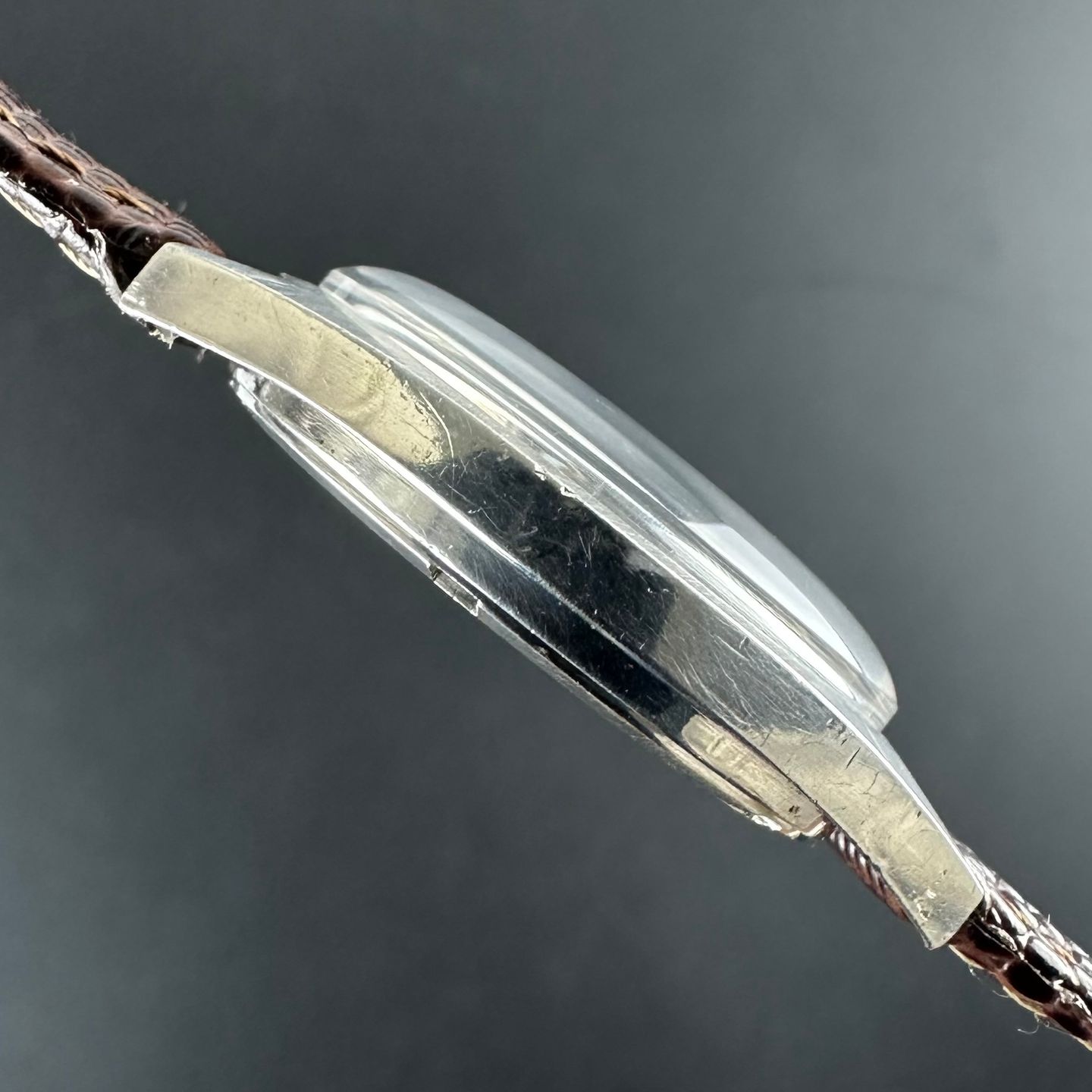 Omega Genève 135.041 - (6/8)