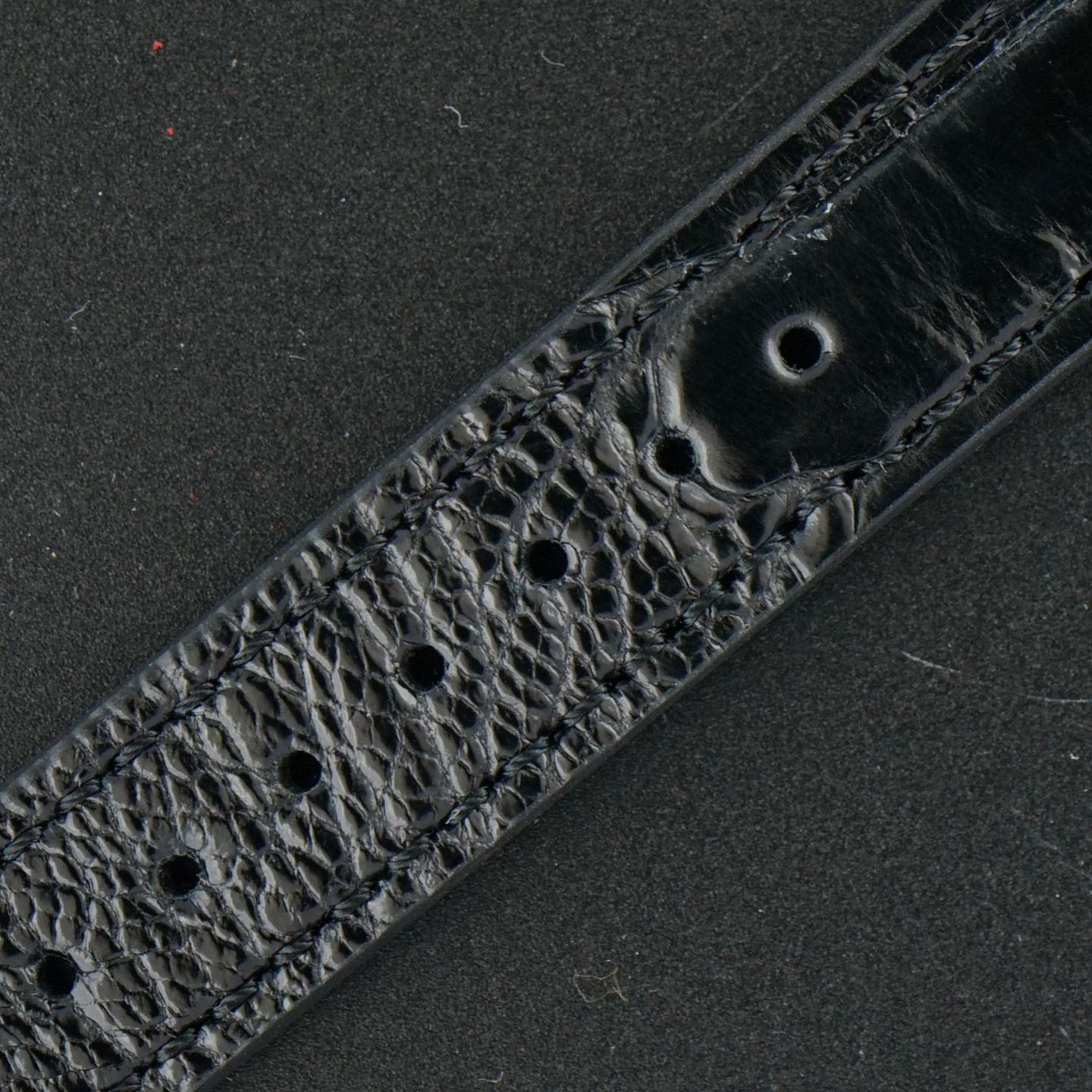 Omega Genève 136.070 - (6/8)