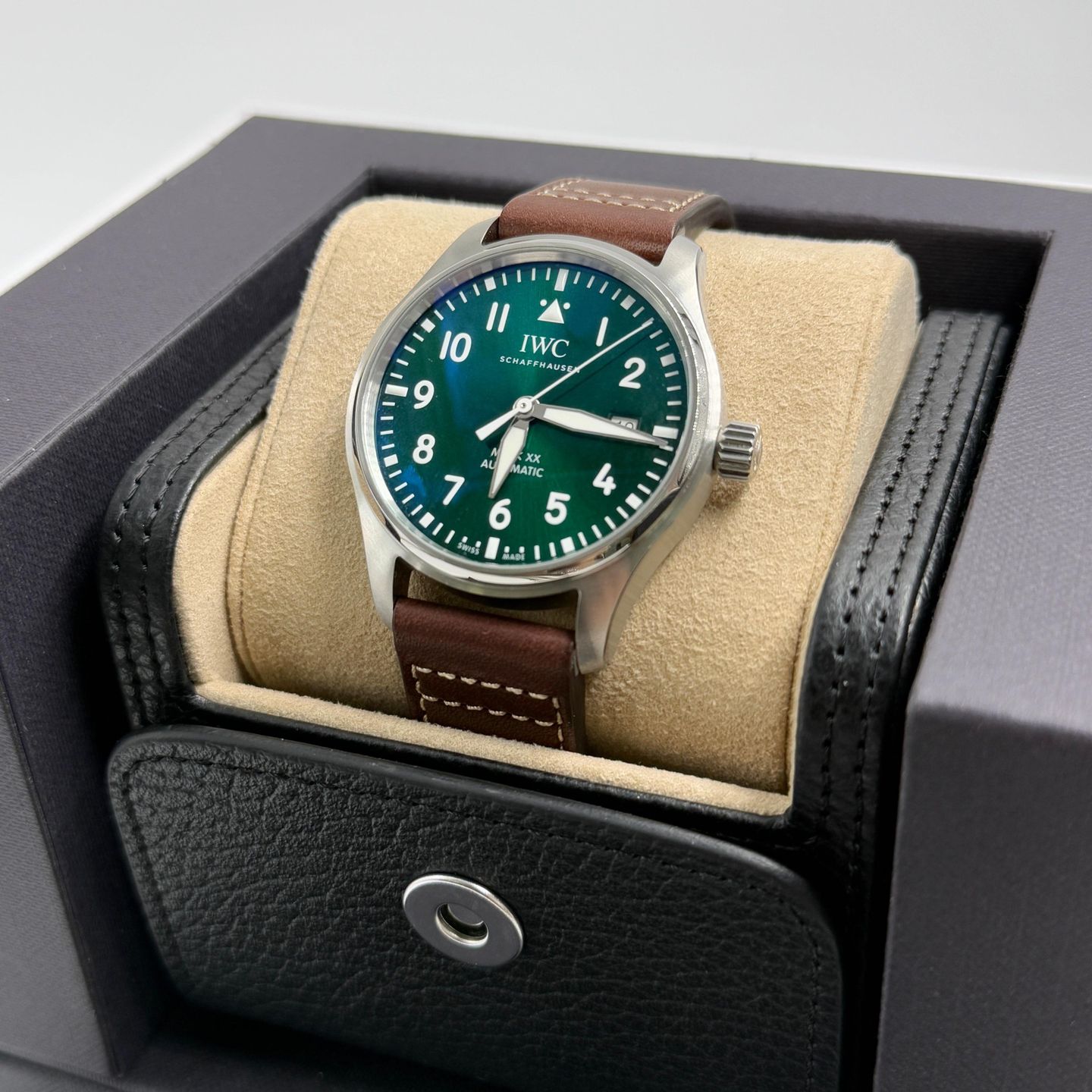 IWC Pilot Mark IW328205 (2025) - Groen wijzerplaat 40mm Staal (6/6)