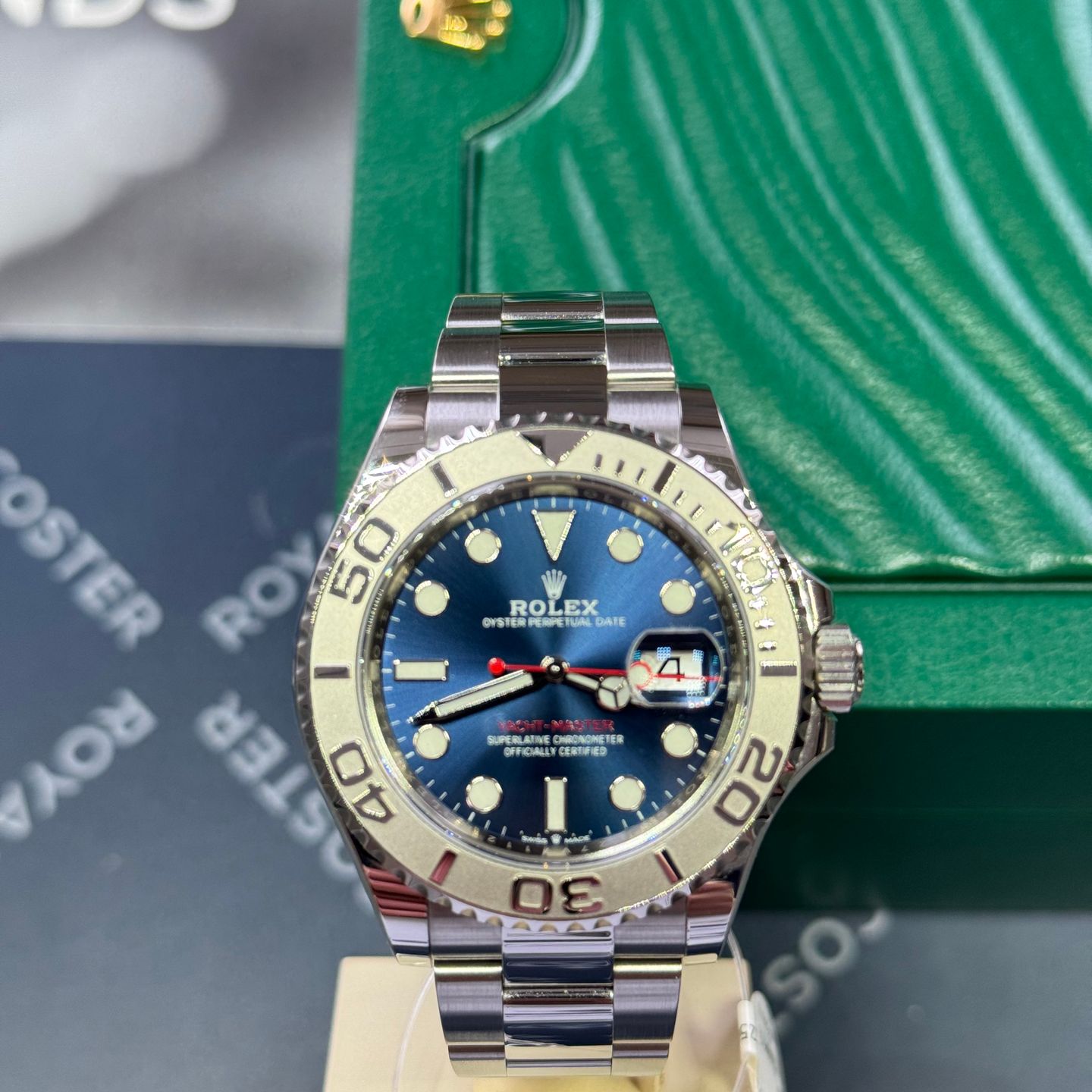 Rolex Yacht-Master 40 126622 (2022) - Blue dial 40 mm Steel case (2/7)