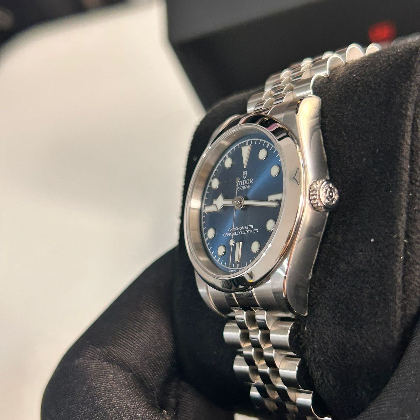 Tudor Black Bay 79600 (2025) - Blue dial 31 mm Steel case (5/6)