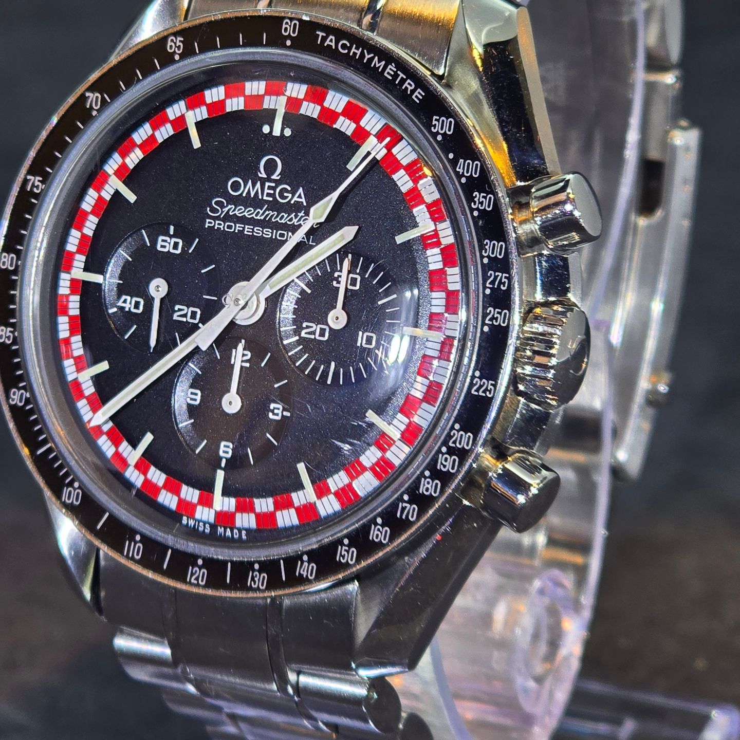 Omega Speedmaster Professional Moonwatch 311.30.42.30.01.005 (2015) - Black dial 42 mm Steel case (5/8)