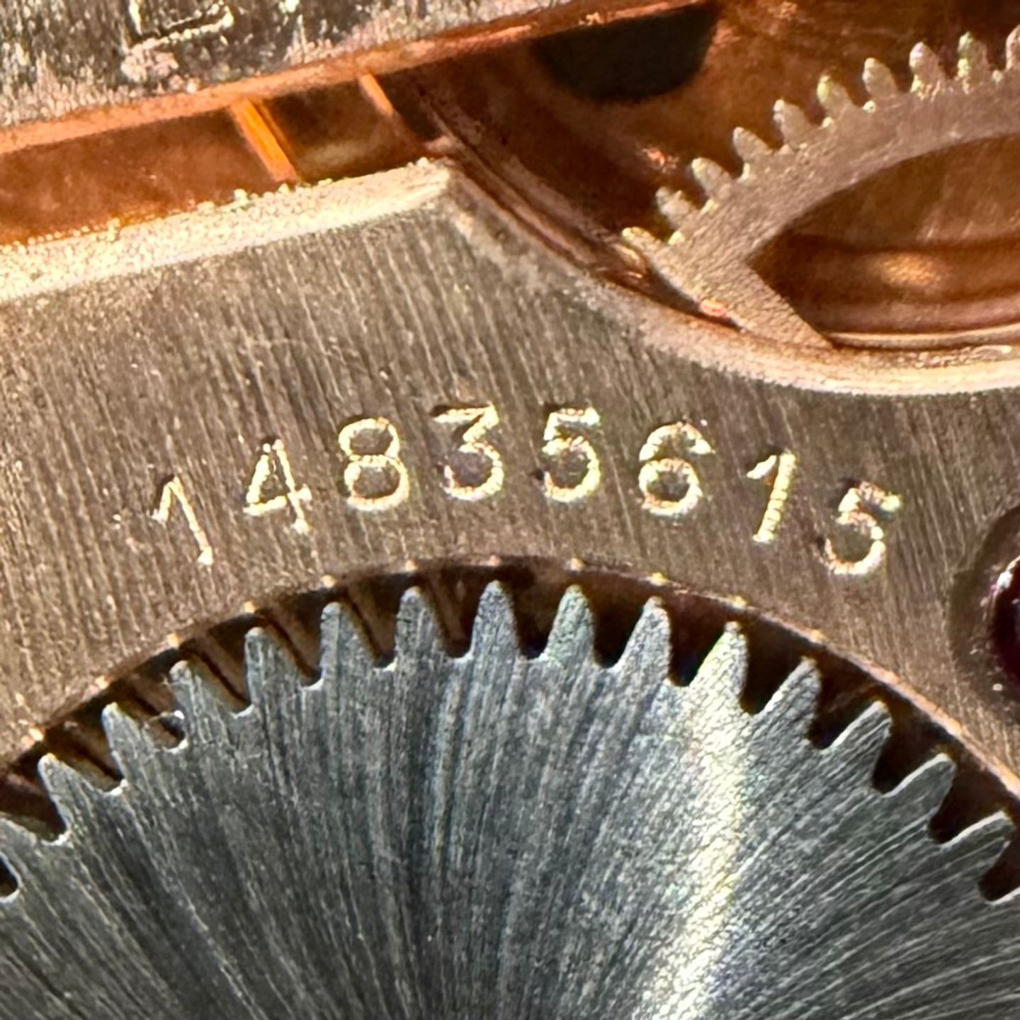 Omega Vintage 2743 (1982) - White dial 33 mm Gold/Steel case (4/8)