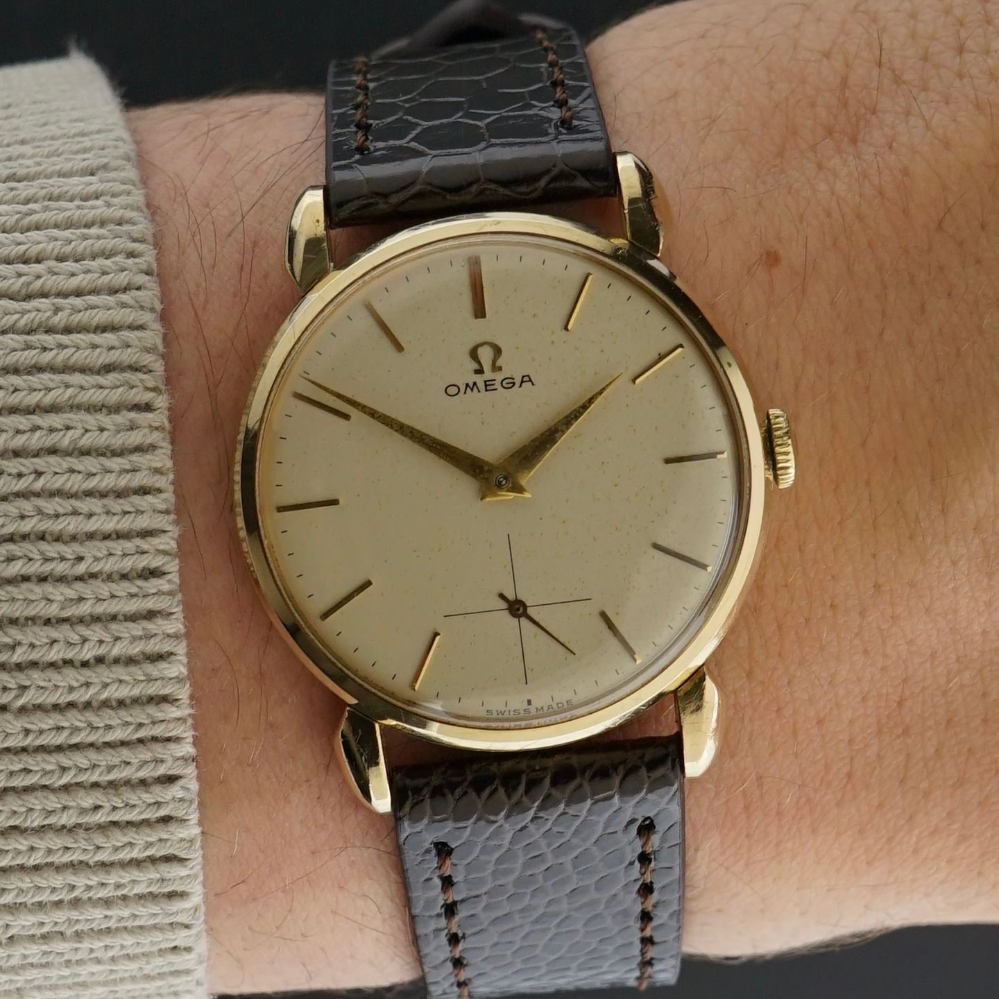 Omega Vintage 2743 (1982) - White dial 33 mm Gold/Steel case (2/8)