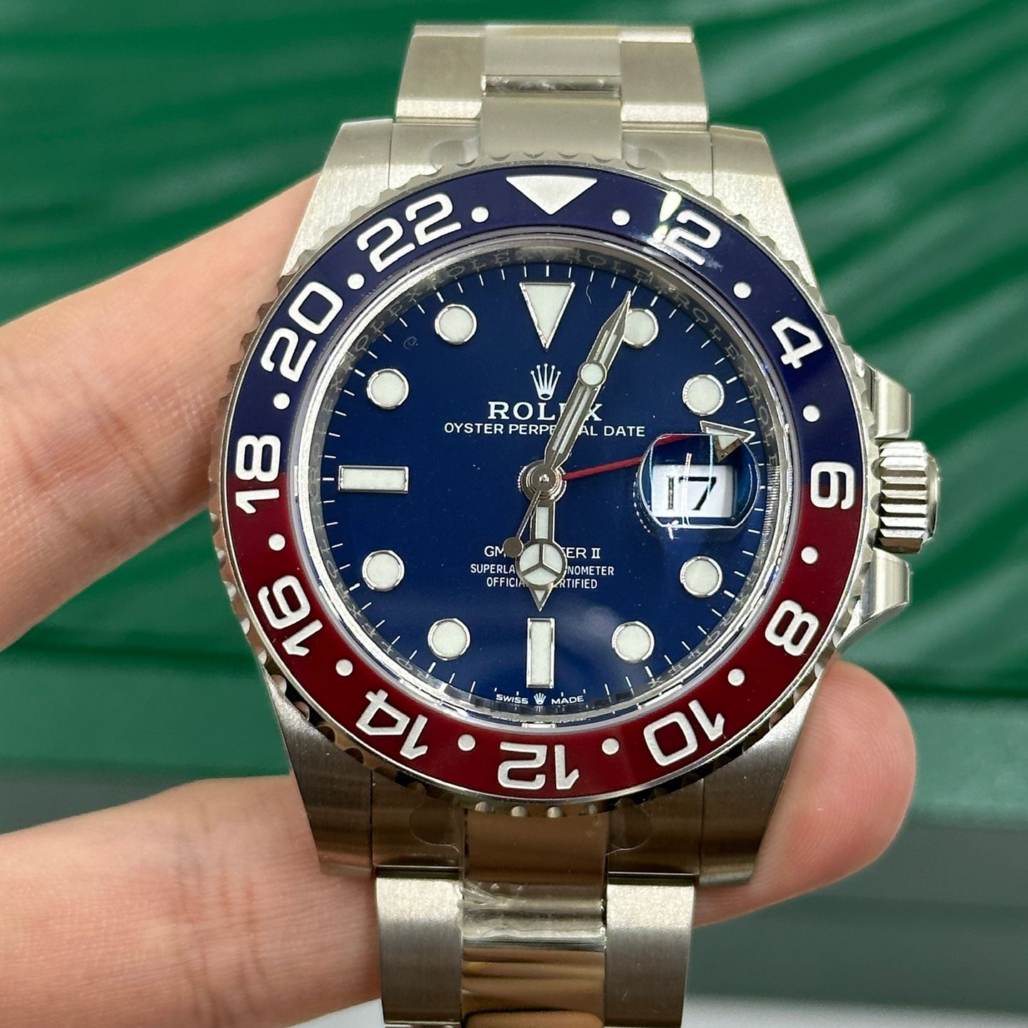 Rolex GMT-Master II 126719BLRO (2021) - Blue dial 40 mm White Gold case (6/8)