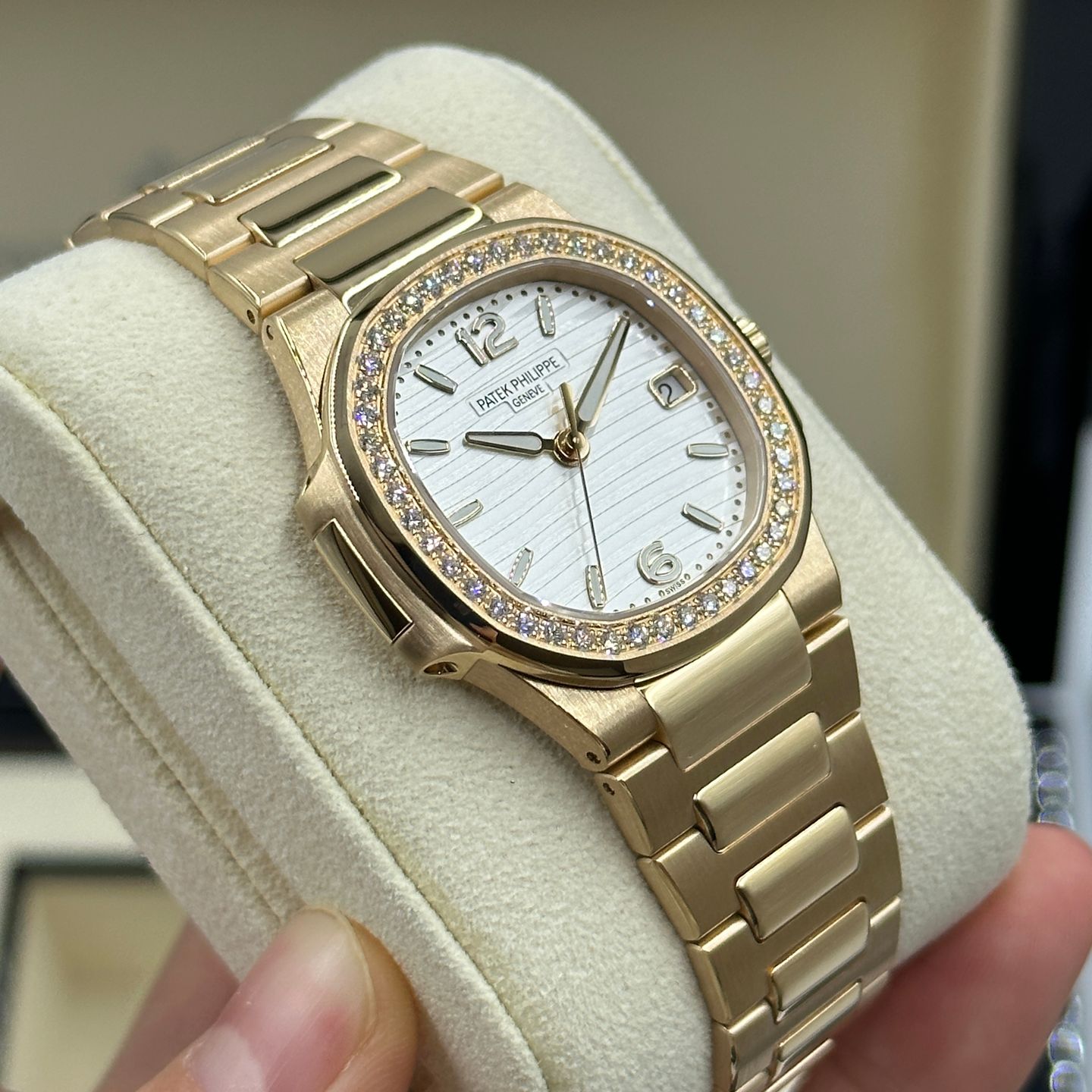 Patek Philippe Nautilus 7010/1R-011 - (6/8)