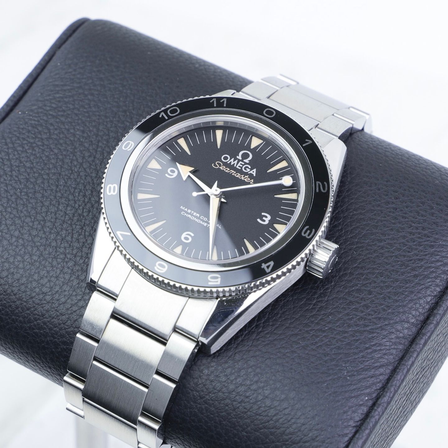 Omega Seamaster 300 233.32.41.21.01.001 (2015) - Black dial 41 mm Steel case (1/3)