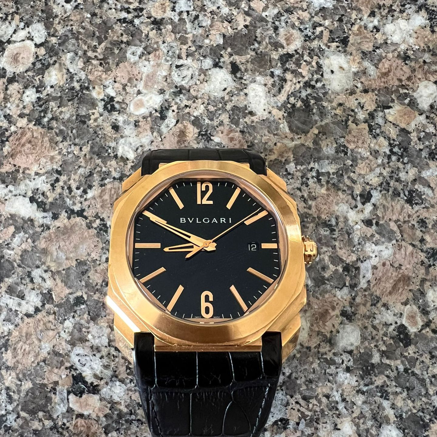 Bulgari Octo 101963 (2010) - Black dial 41 mm Rose Gold case (4/4)