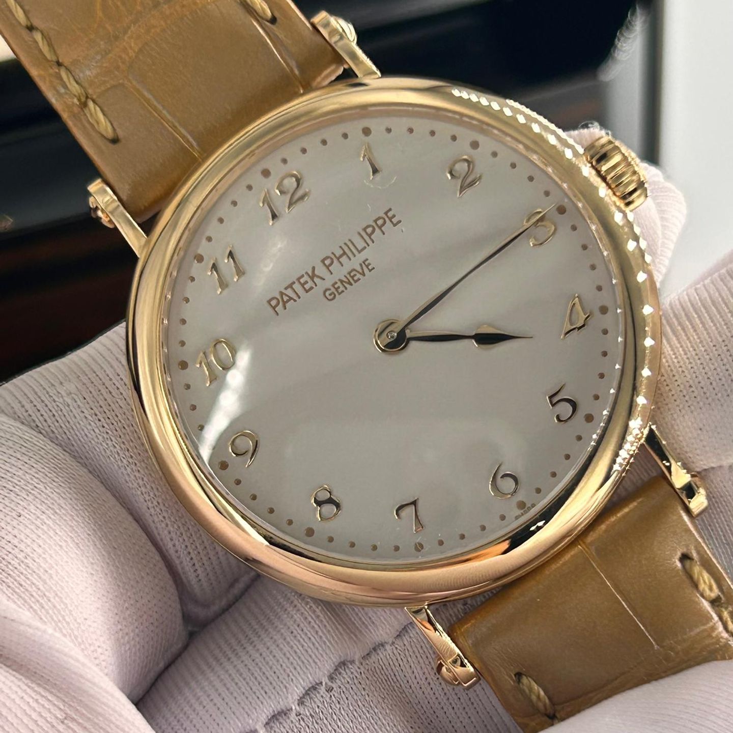 Patek Philippe Calatrava 7200R-001 - (6/8)