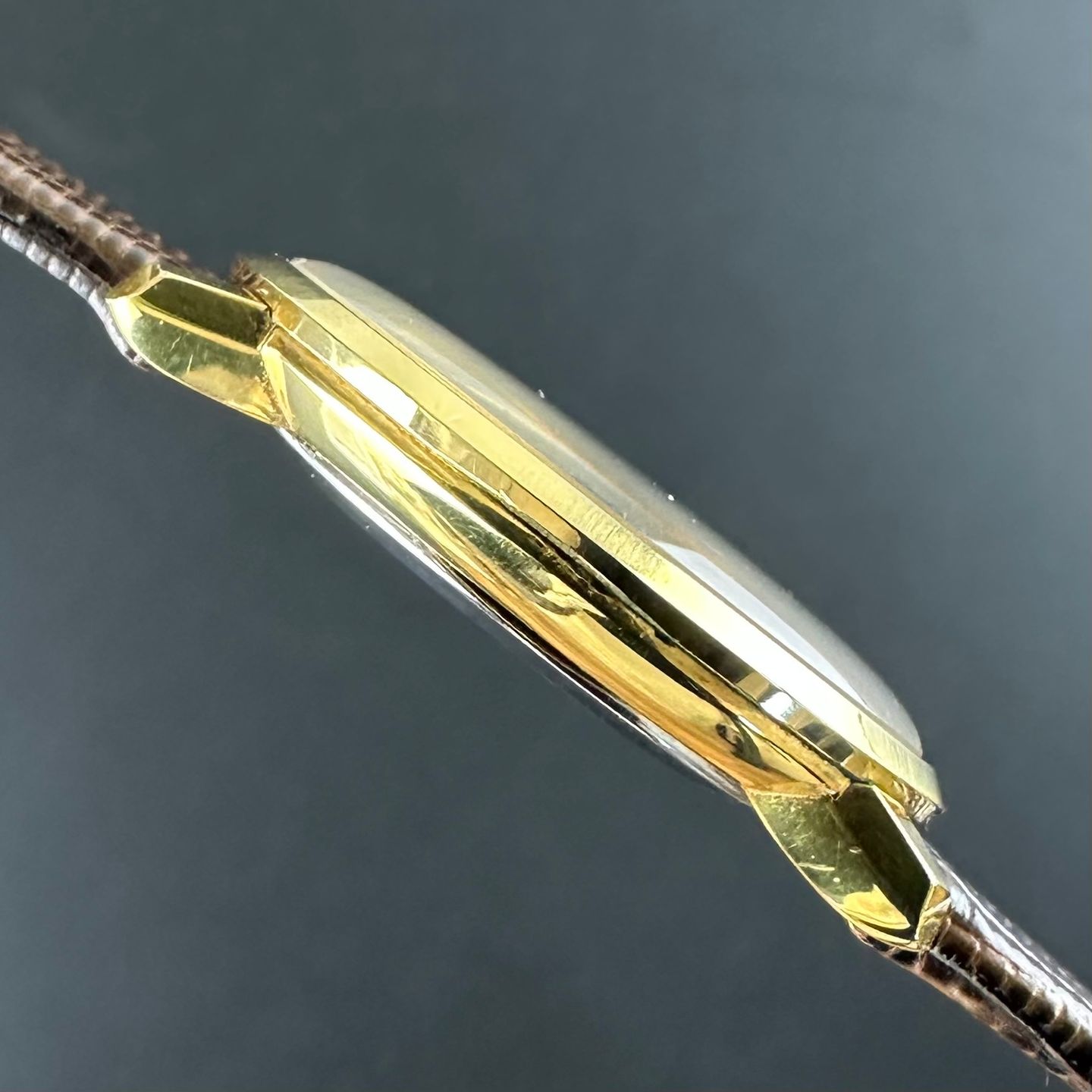 Omega De Ville 111.077 - (6/8)