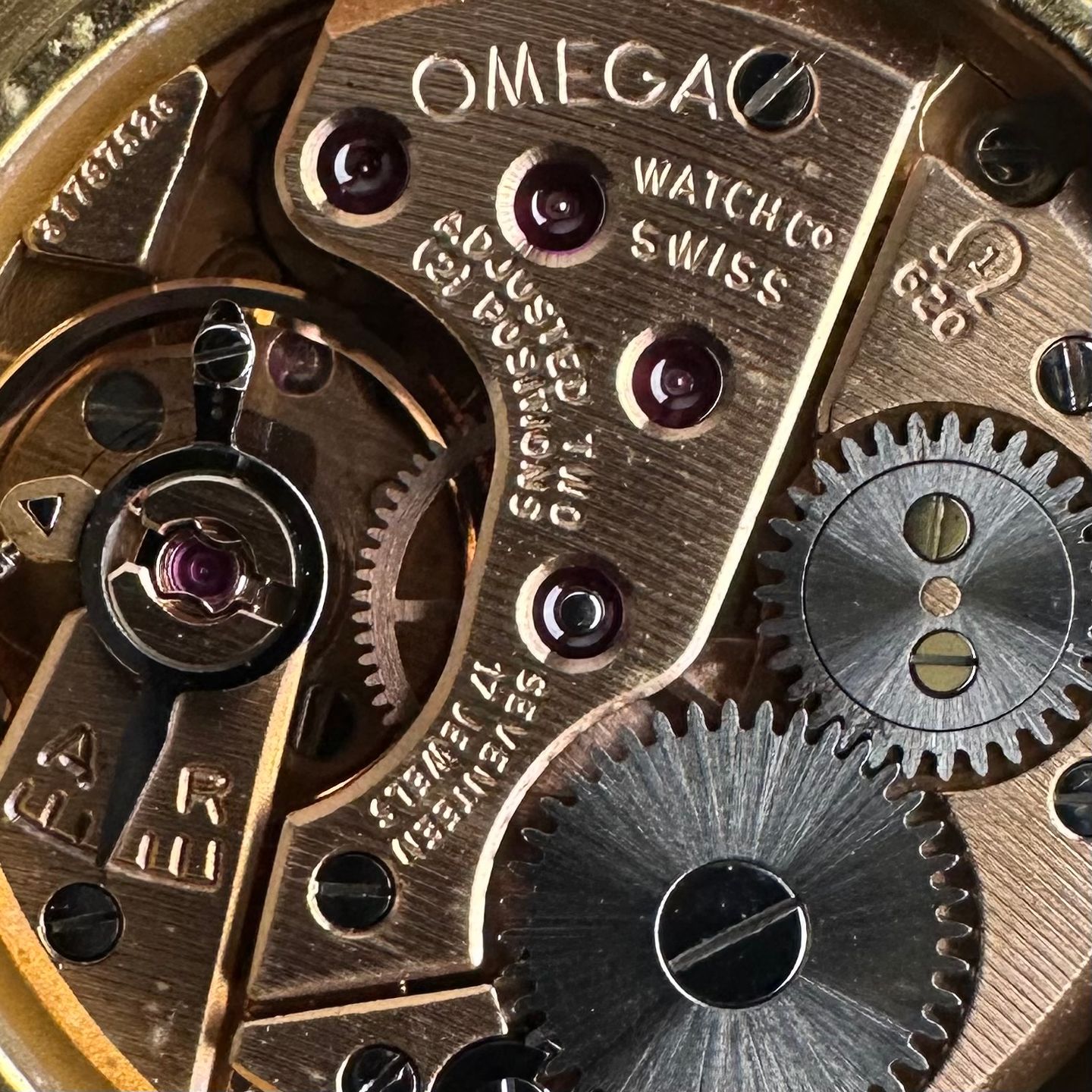 Omega De Ville 111.077 - (4/8)