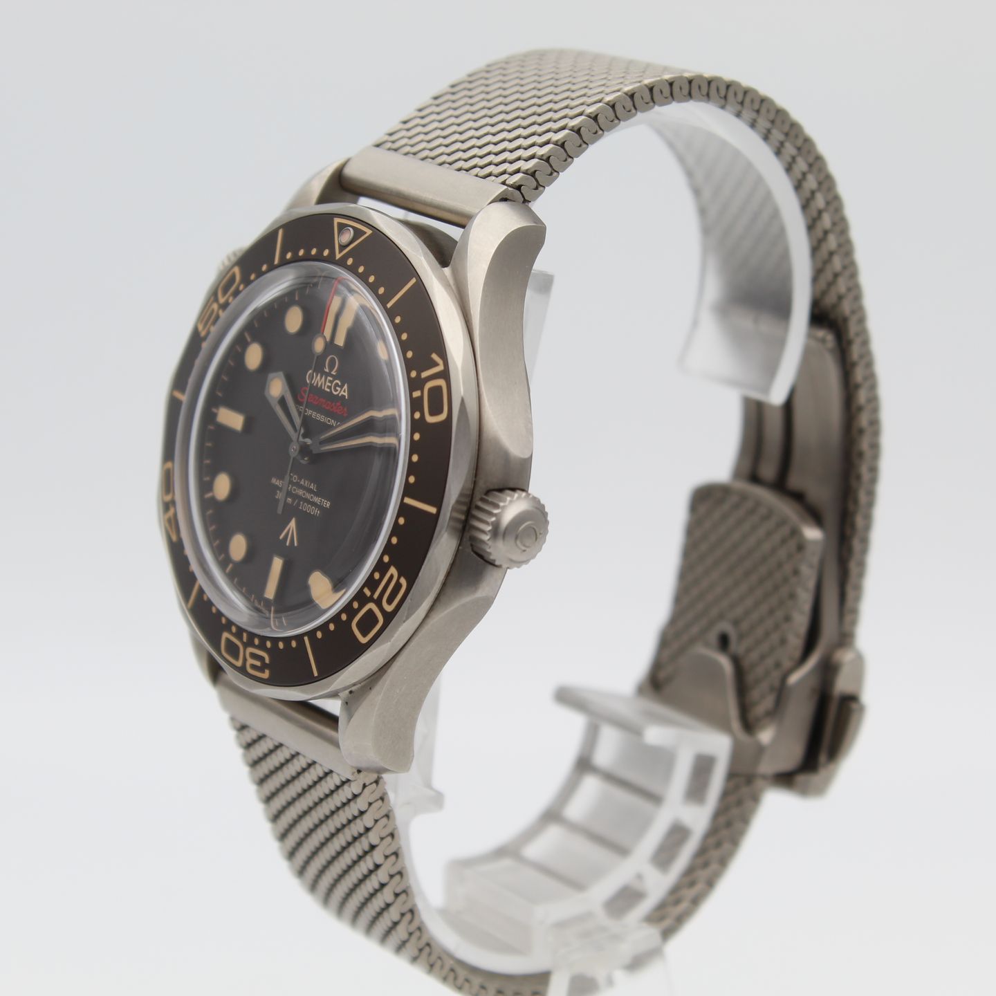 Omega Seamaster Diver 300 M 210.92.42.20.01.001 (2021) - Bruin wijzerplaat 42mm Titanium (3/8)