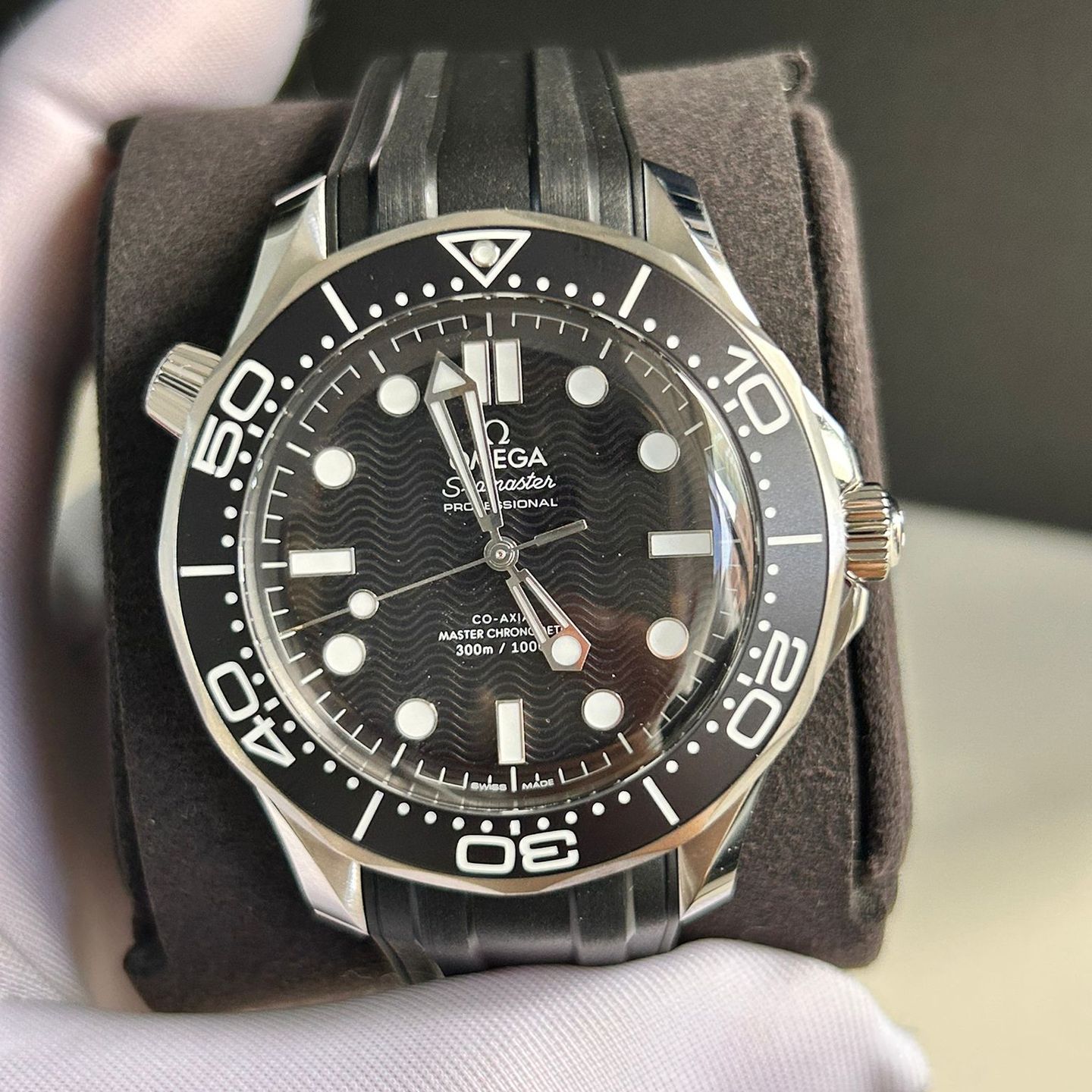 Omega Seamaster Diver 300 M 210.32.42.20.01.003 (2025) - Black dial 42 mm Steel case (1/8)