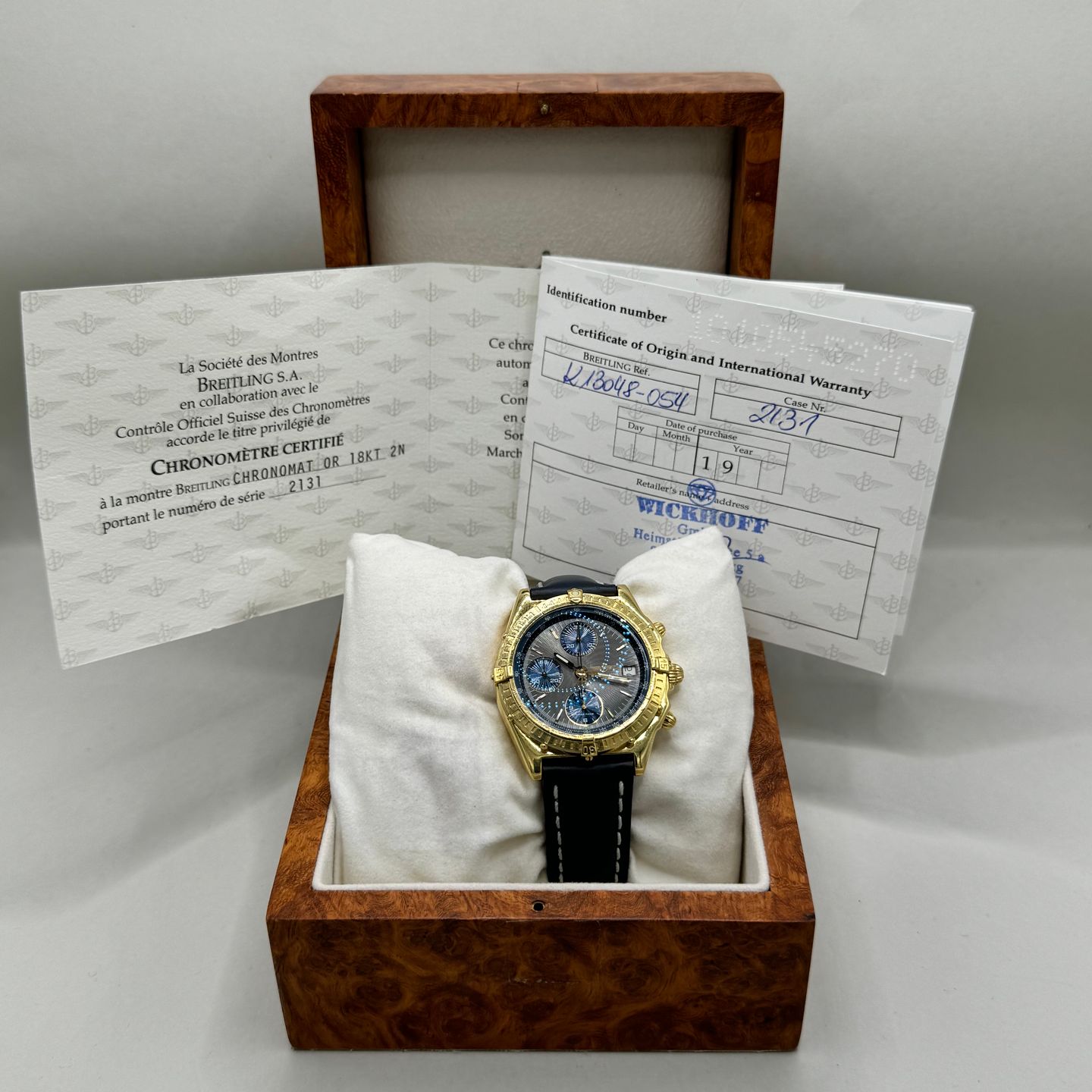 Breitling Chronomat K13048 (1997) - Blue dial 39 mm Yellow Gold case (7/8)