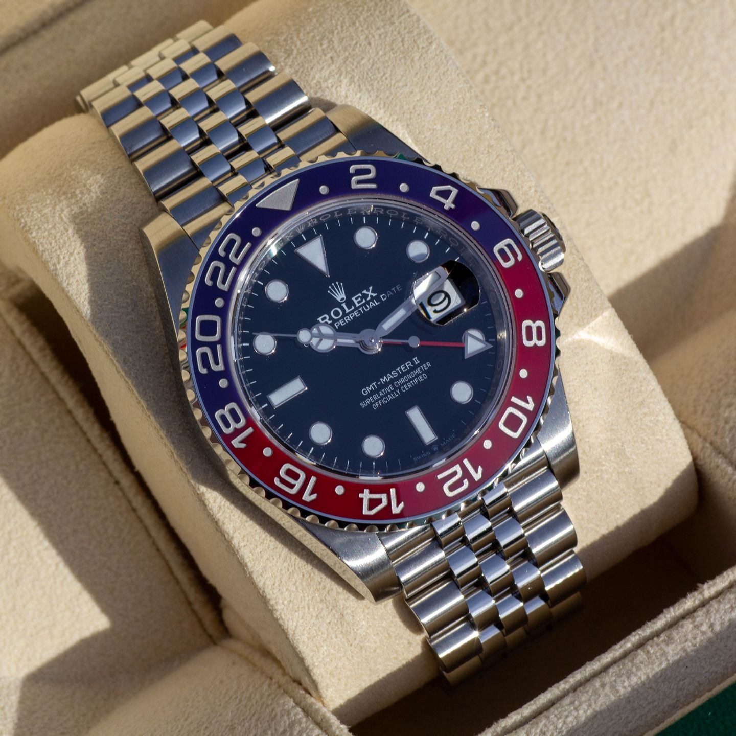 Rolex GMT-Master II 126710BLRO - (3/8)