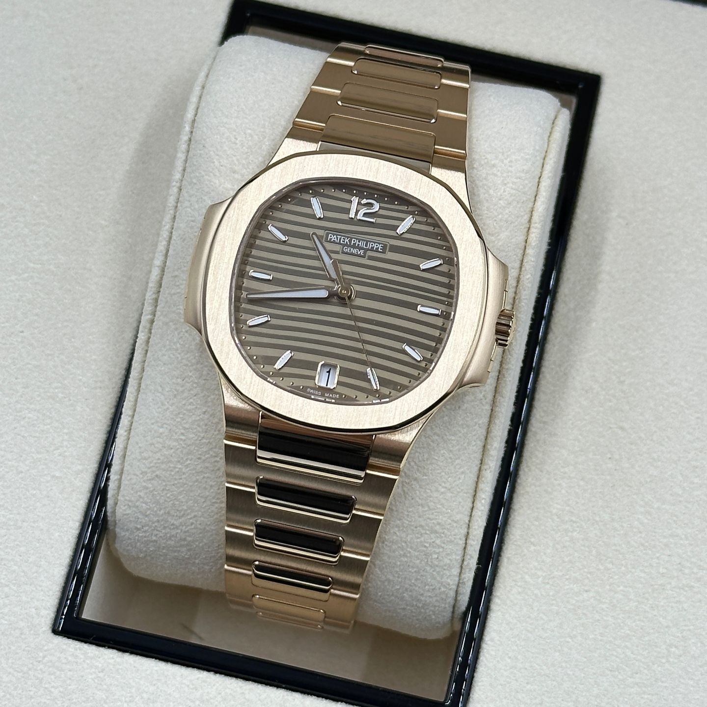 Patek Philippe Nautilus 7118/1R-010 - (2/8)