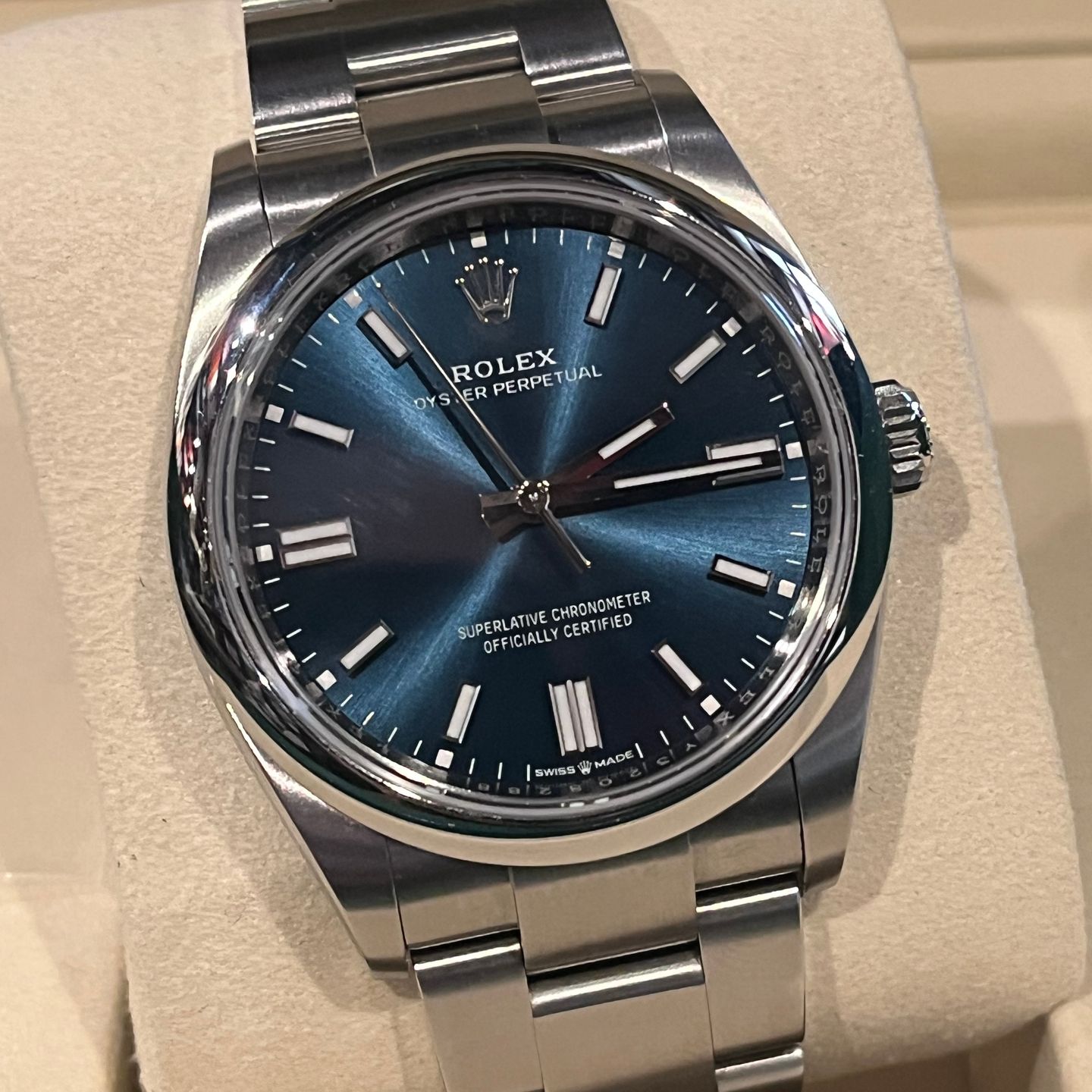Rolex Oyster Perpetual 36 126000 - (8/13)