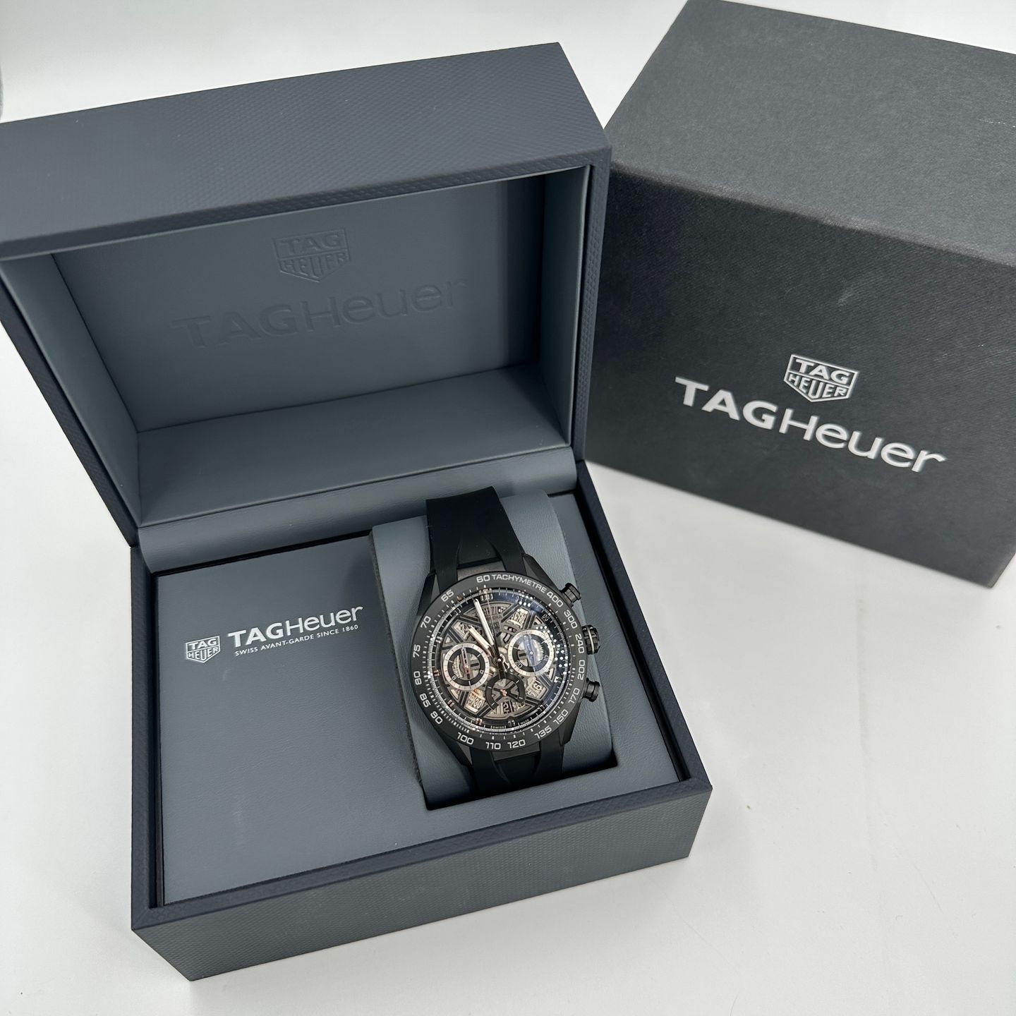 TAG Heuer Carrera CBU2082.FT6275 (2025) - Transparent dial 44 mm Titanium case (4/8)
