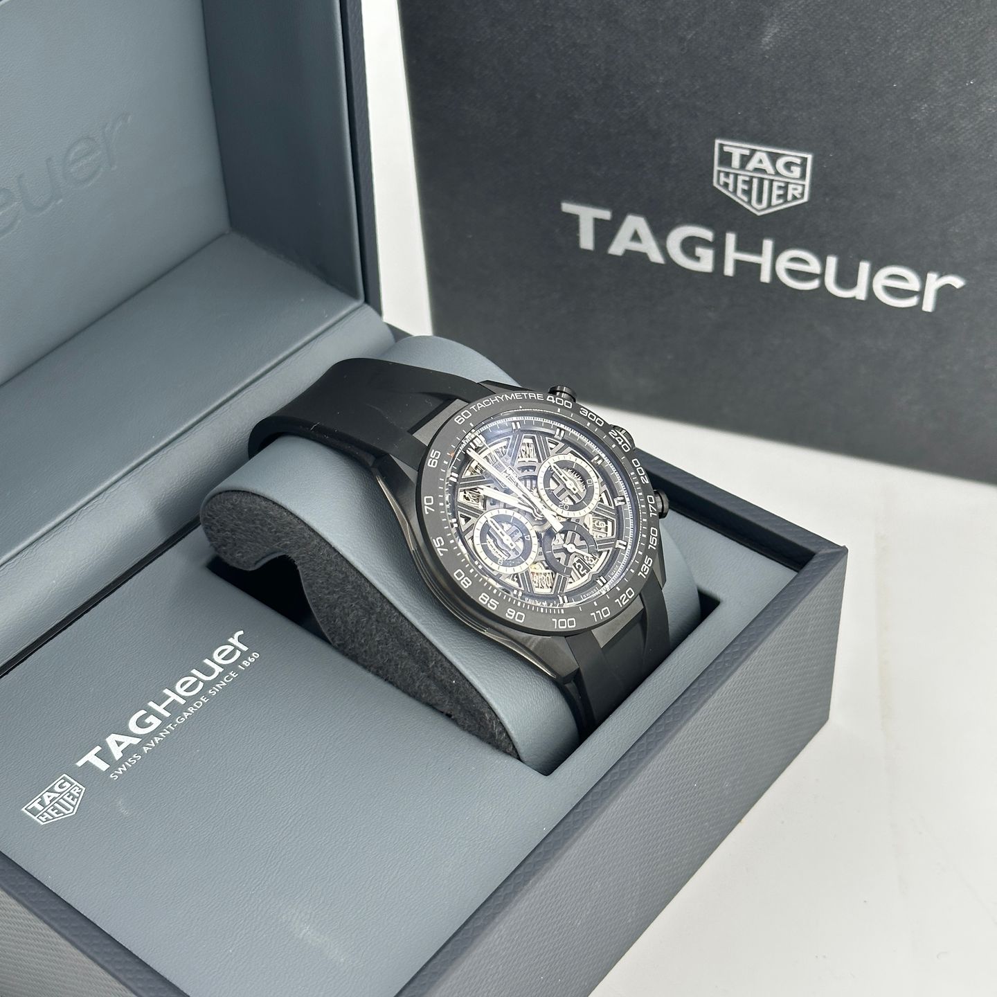 TAG Heuer Carrera CBU2082.FT6275 (2025) - Transparent dial 44 mm Titanium case (5/8)