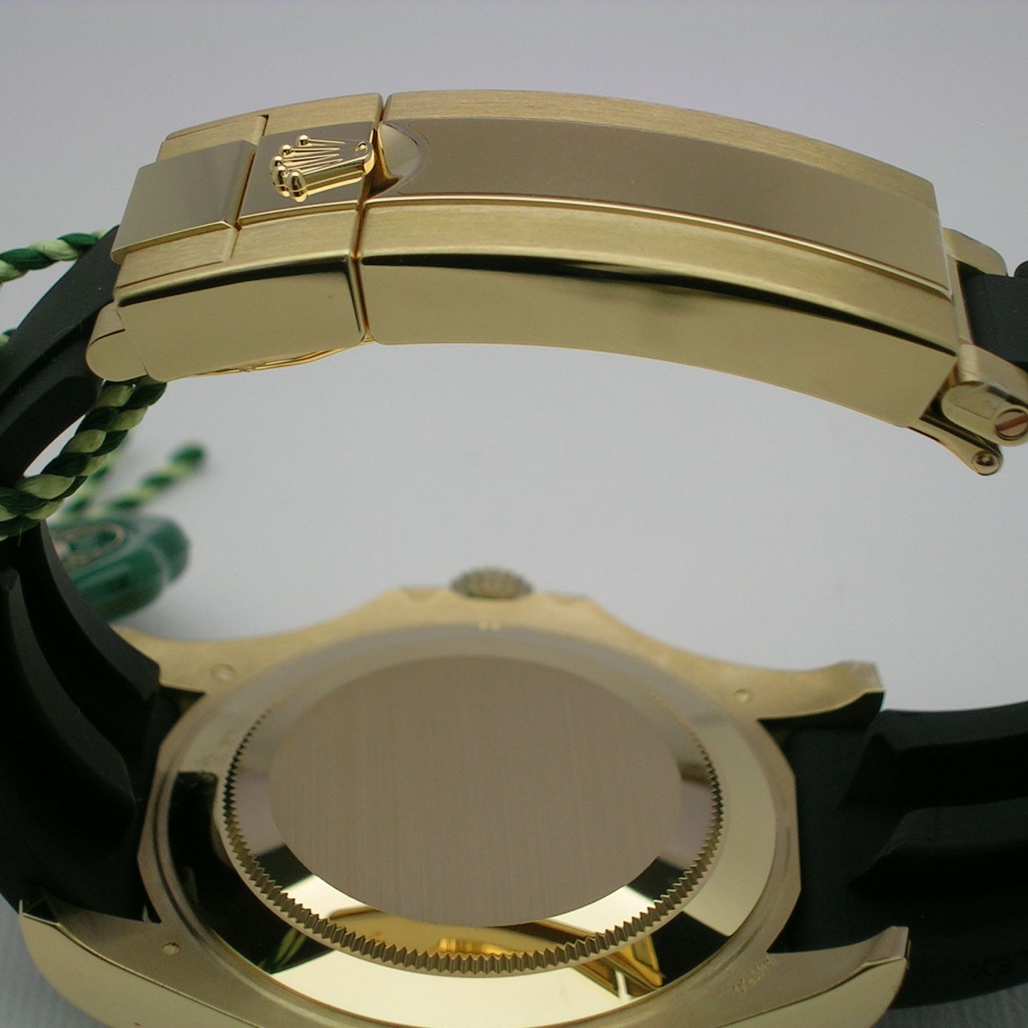 Rolex Yacht-Master 42 226658 (2025) - Zwart wijzerplaat 42mm Geelgoud (2/5)