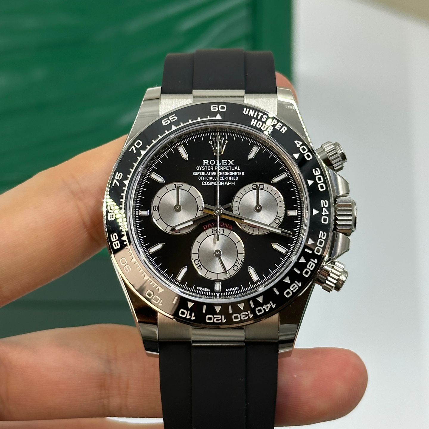 Rolex Daytona 126519LN (2024) - Black dial 40 mm White Gold case (5/8)