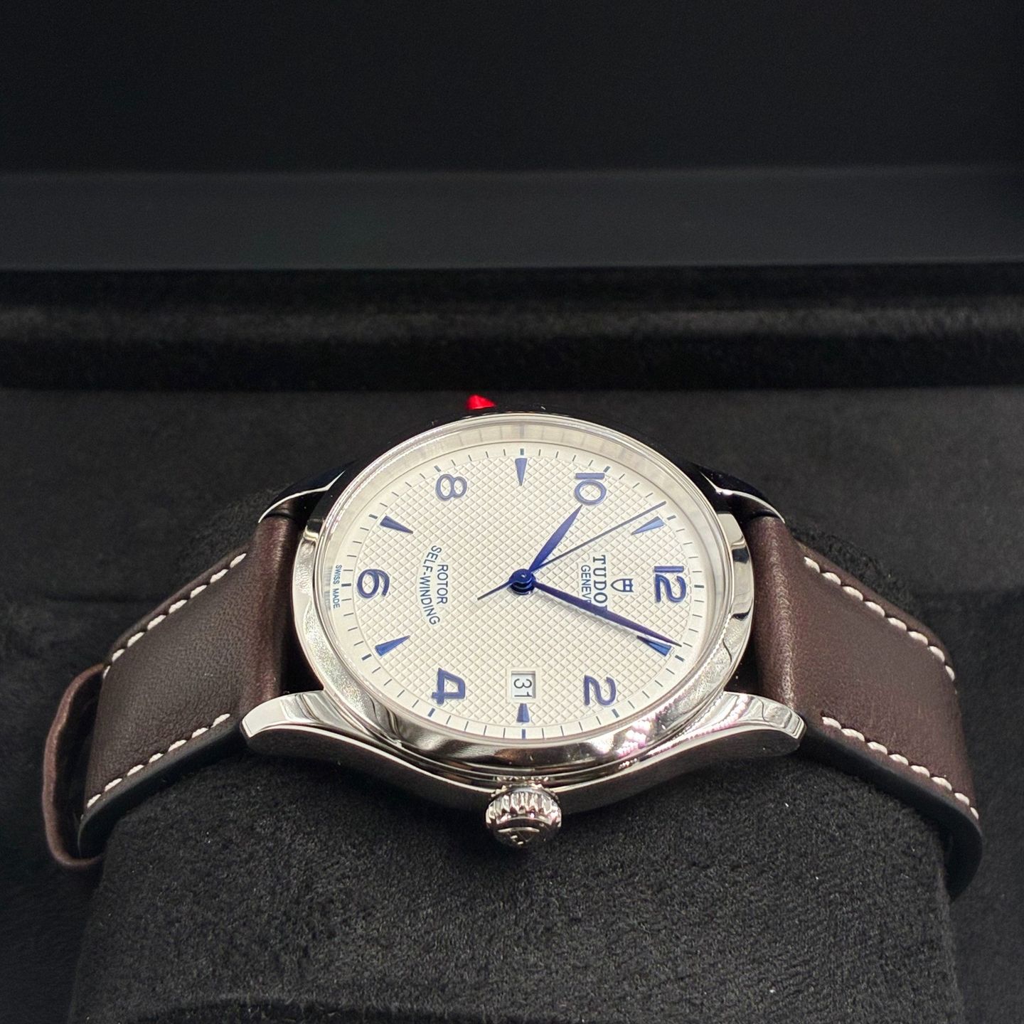 Tudor 1926 91550 - (4/8)