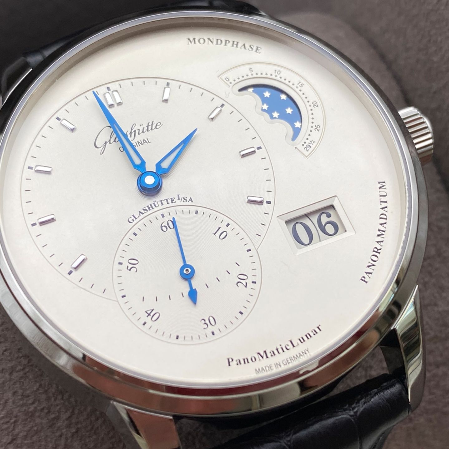 Glashütte Original PanoMaticLunar 1-90-02-42-32-01 (2023) - Silver dial 40 mm Steel case (6/8)