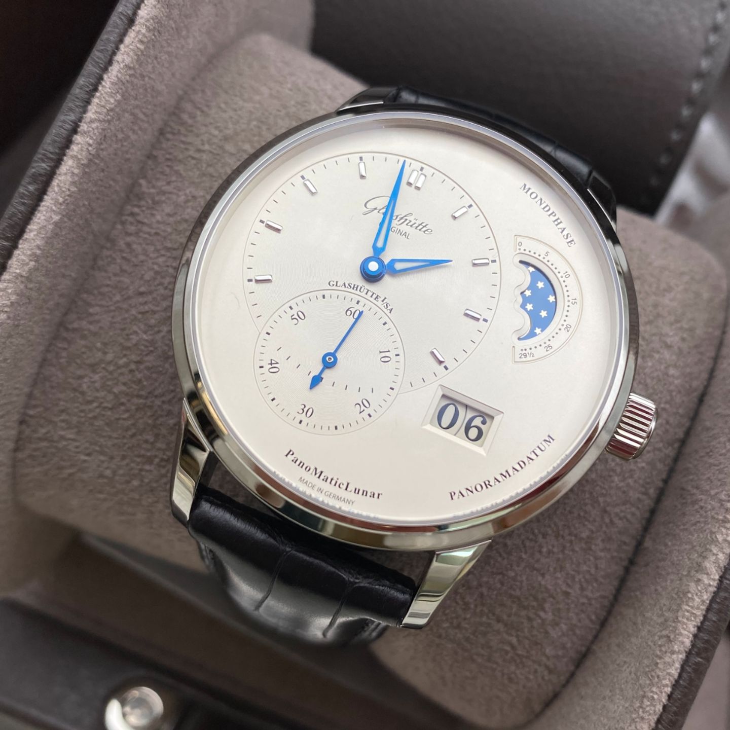 Glashütte Original PanoMaticLunar 1-90-02-42-32-01 (2023) - Silver dial 40 mm Steel case (5/8)