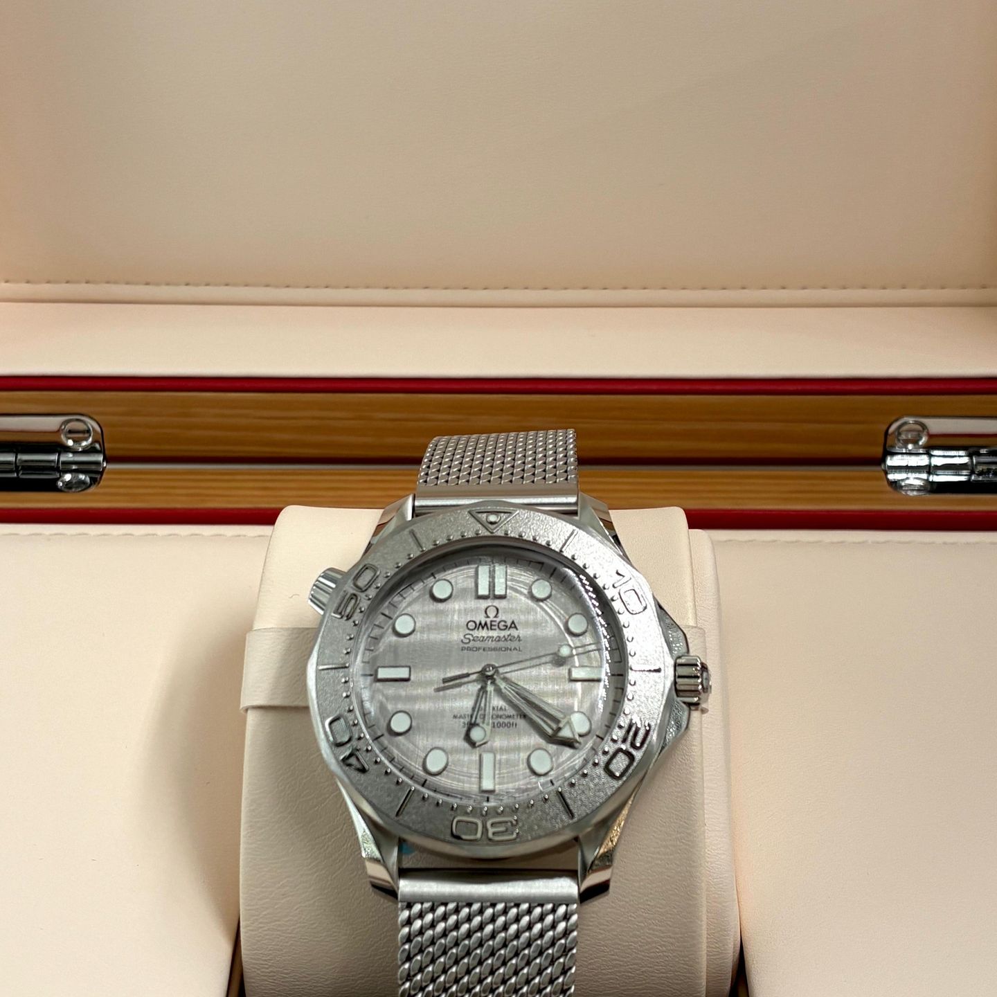 Omega Seamaster Diver 300 M 210.30.42.20.06.002 - (7/10)