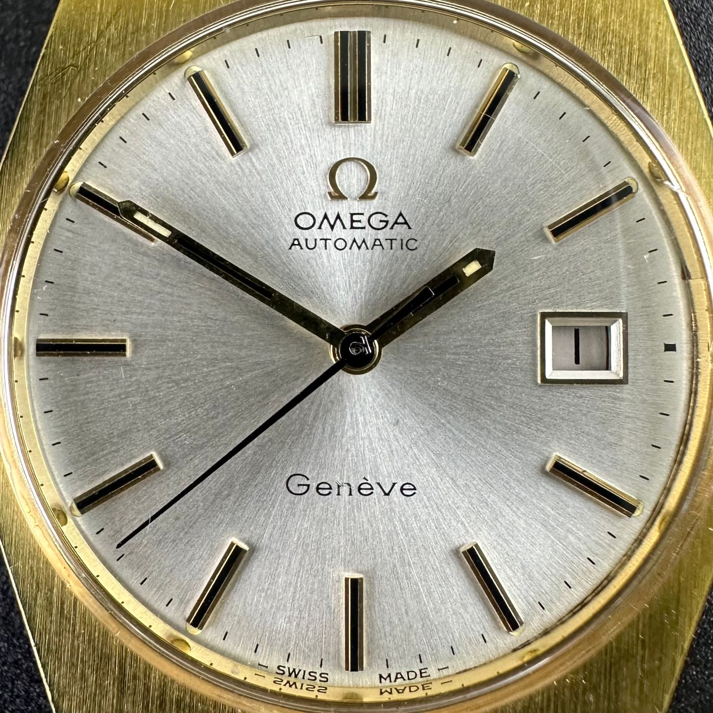 Omega Genève 166.099 (1971) - Wit wijzerplaat 35mm Goud/Staal (8/8)