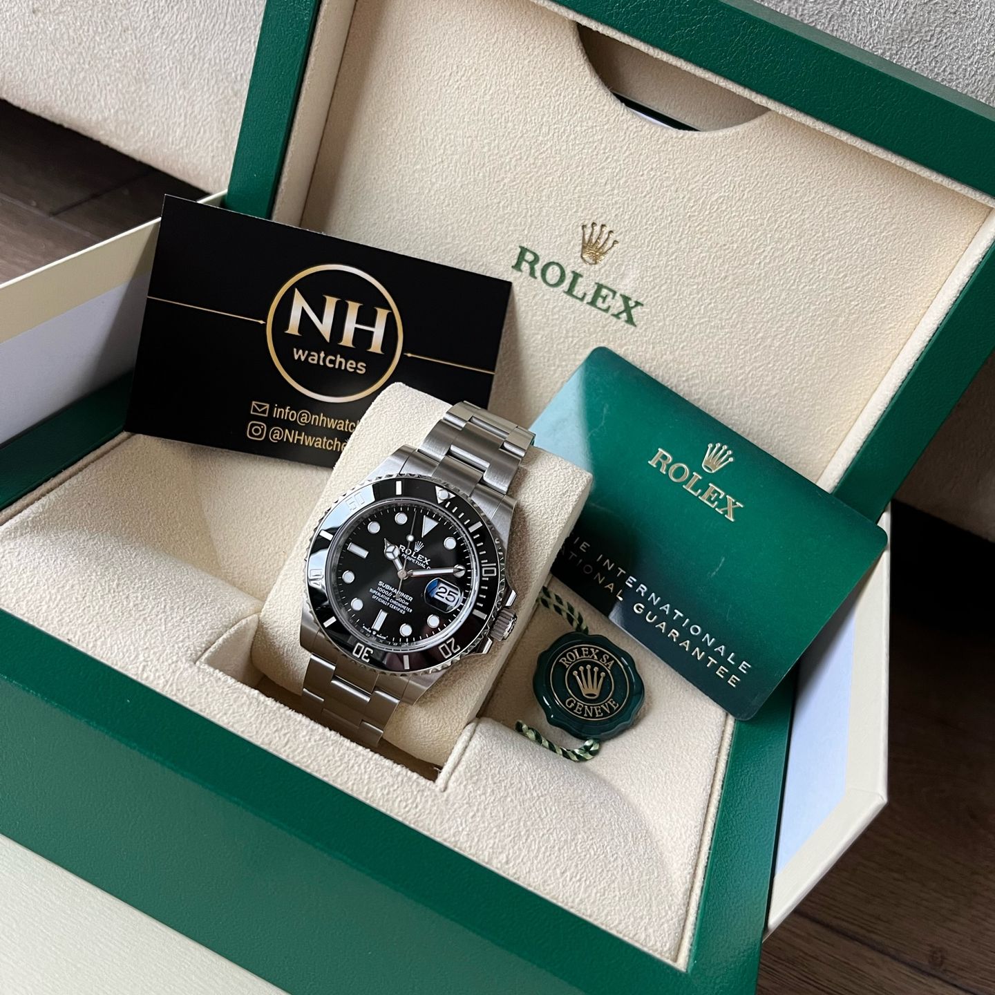 Rolex Submariner Date 126610LN (2023) - Zwart wijzerplaat 41mm Staal (8/8)