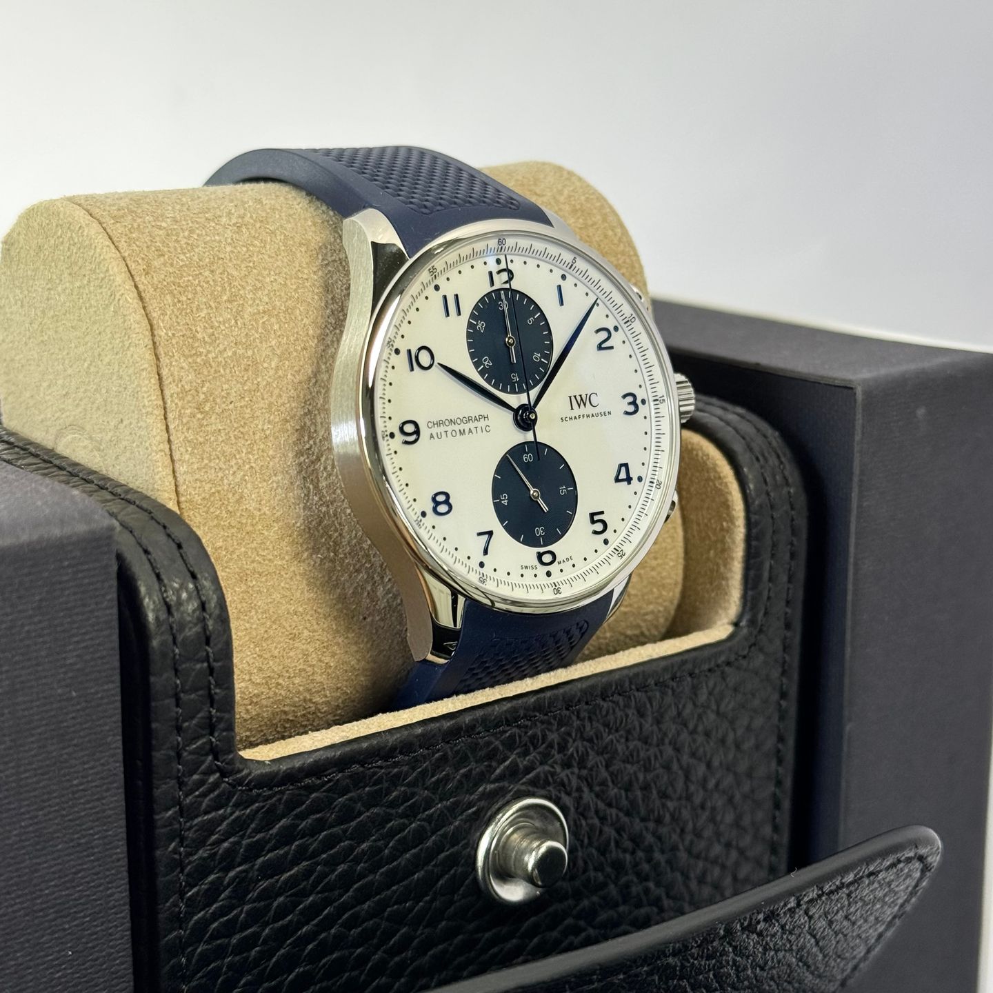 IWC Portuguese Chronograph IW371620 (2025) - White dial 41 mm Steel case (3/6)