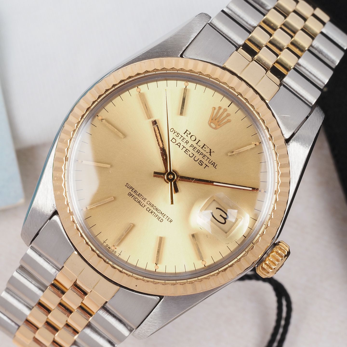 Rolex Datejust 36 16013 (1984) - Champagne wijzerplaat 36mm Goud/Staal (1/8)