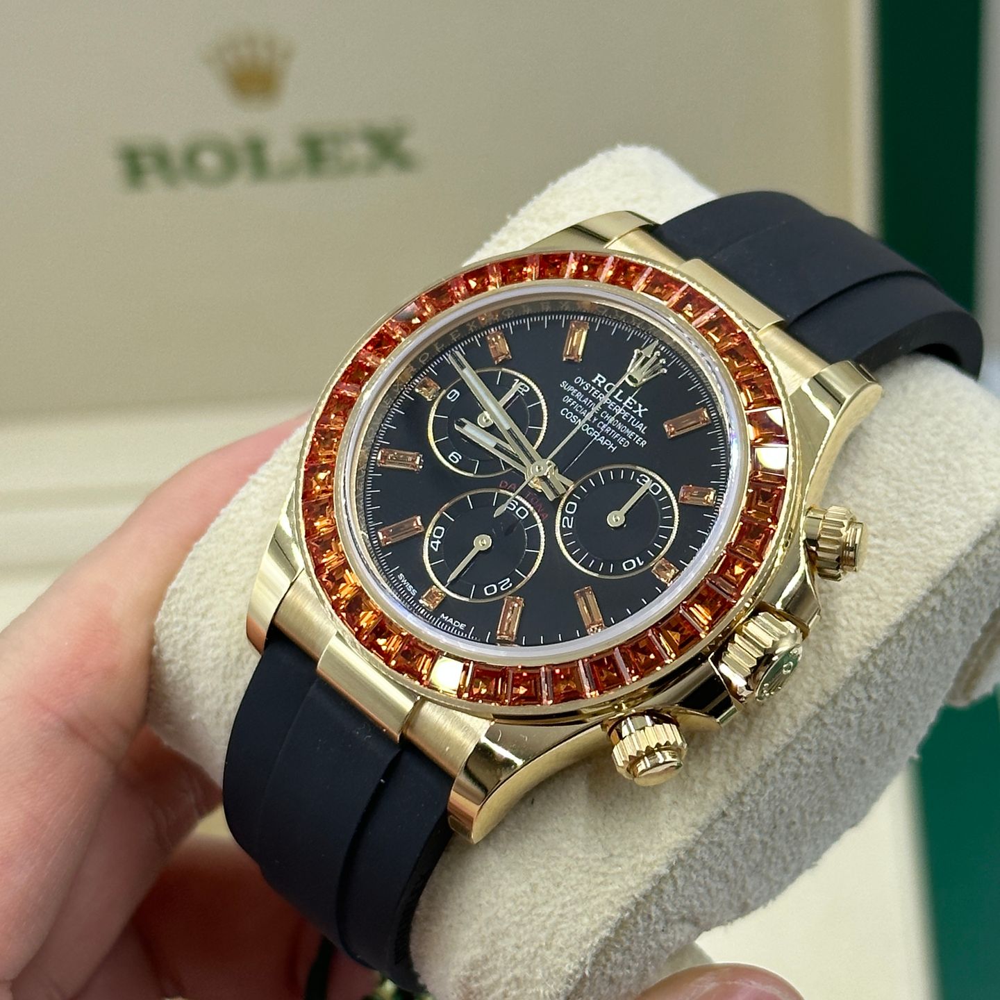 Rolex Daytona 116588SACO (2023) - Zwart wijzerplaat 40mm Geelgoud (4/8)