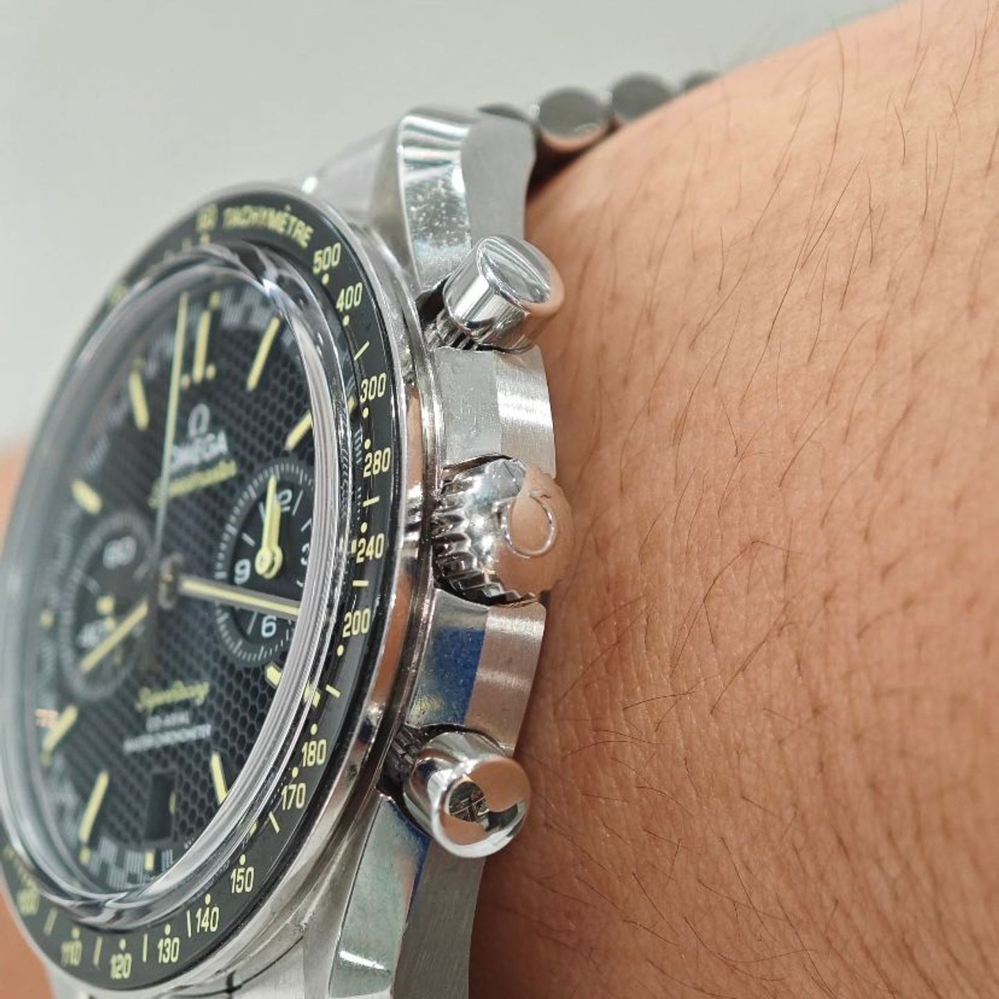 Omega Speedmaster 329.30.44.51.01.003 (2025) - Black dial 44 mm Steel case (4/6)
