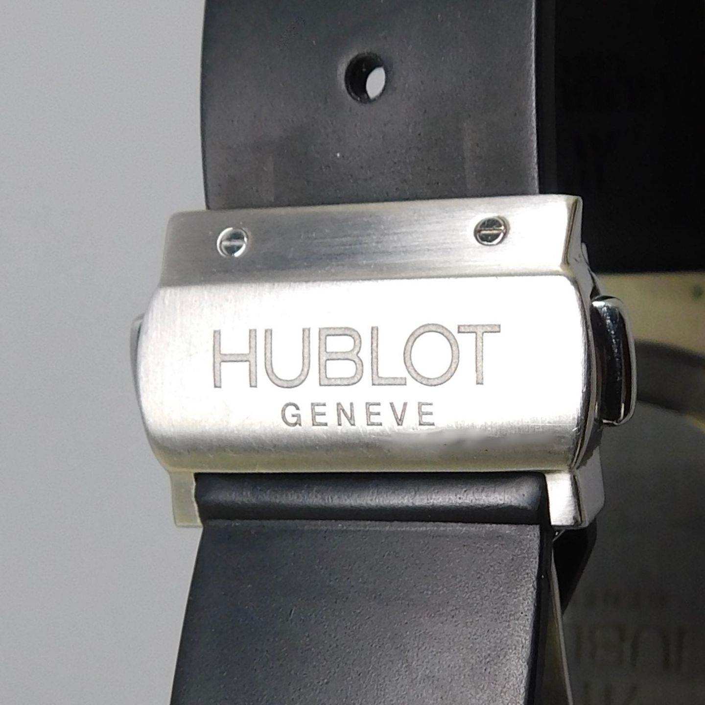 Hublot Classic B1525.1 (2008) - Black dial 36 mm Steel case (3/4)