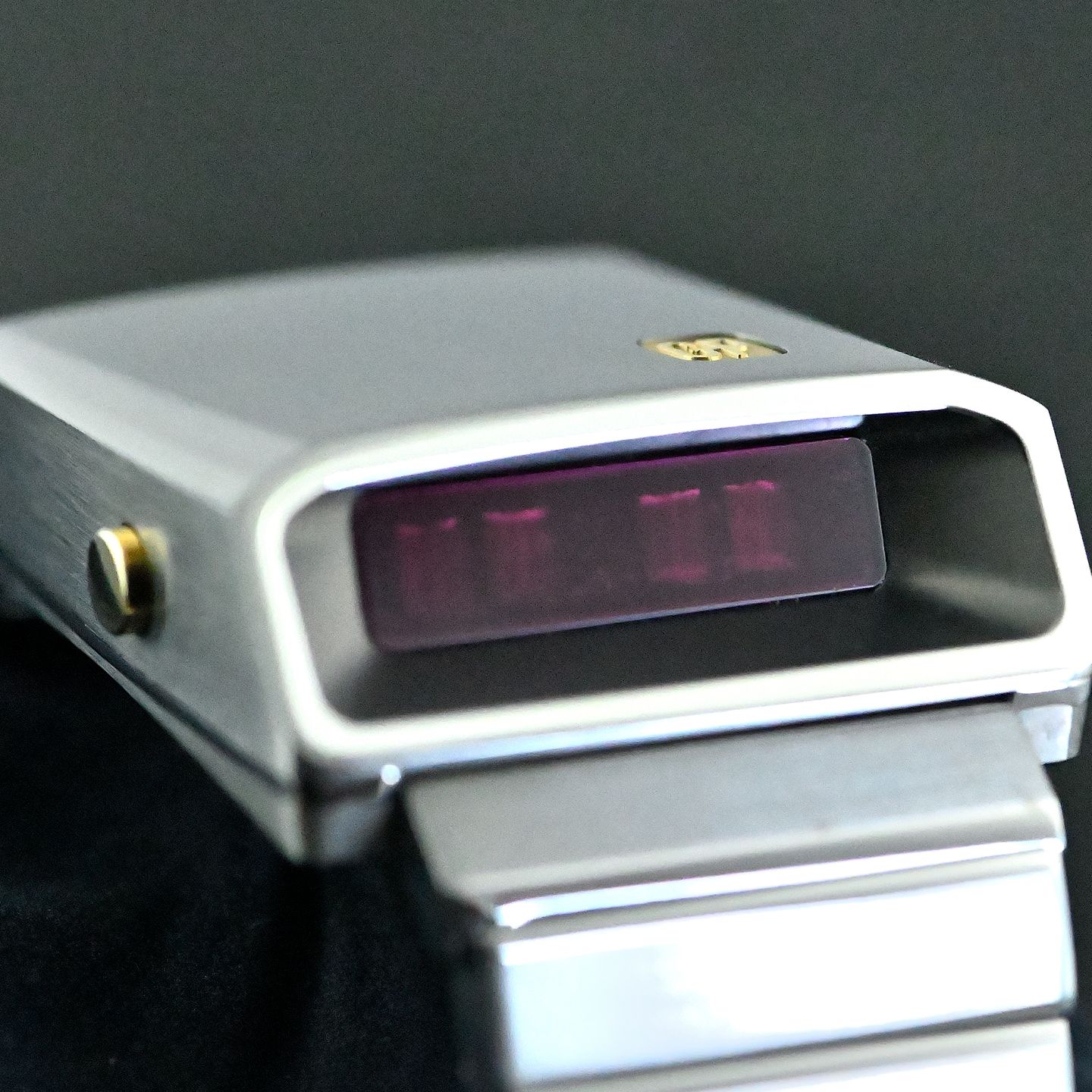 Girard-Perregaux Unknown 39800-21-3199-6CM (2025) - Black dial 42 mm Titanium case (2/8)