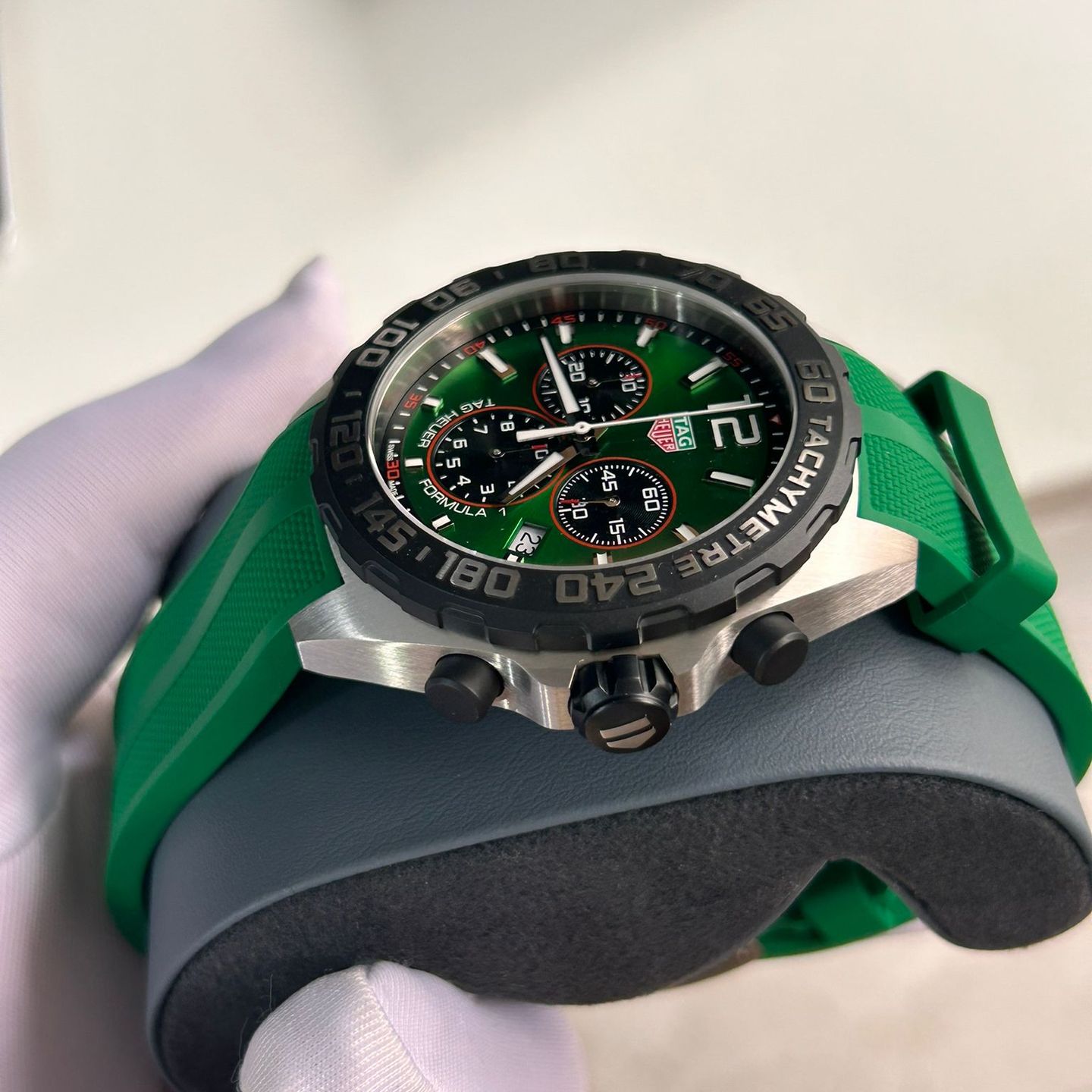 TAG Heuer Formula 1 Quartz CAZ101AP.FT8056 (2025) - Groen wijzerplaat 43mm Staal (4/8)