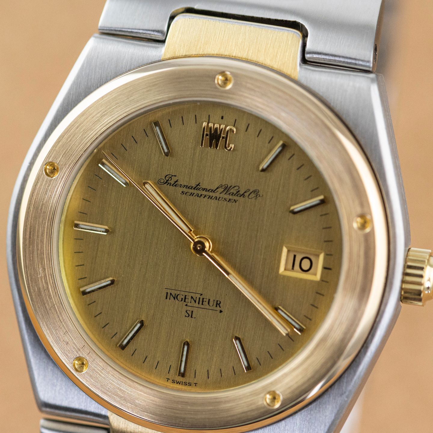 IWC Ingenieur SL 1832 (1978) - Champagne wijzerplaat 40mm Goud/Staal (8/8)